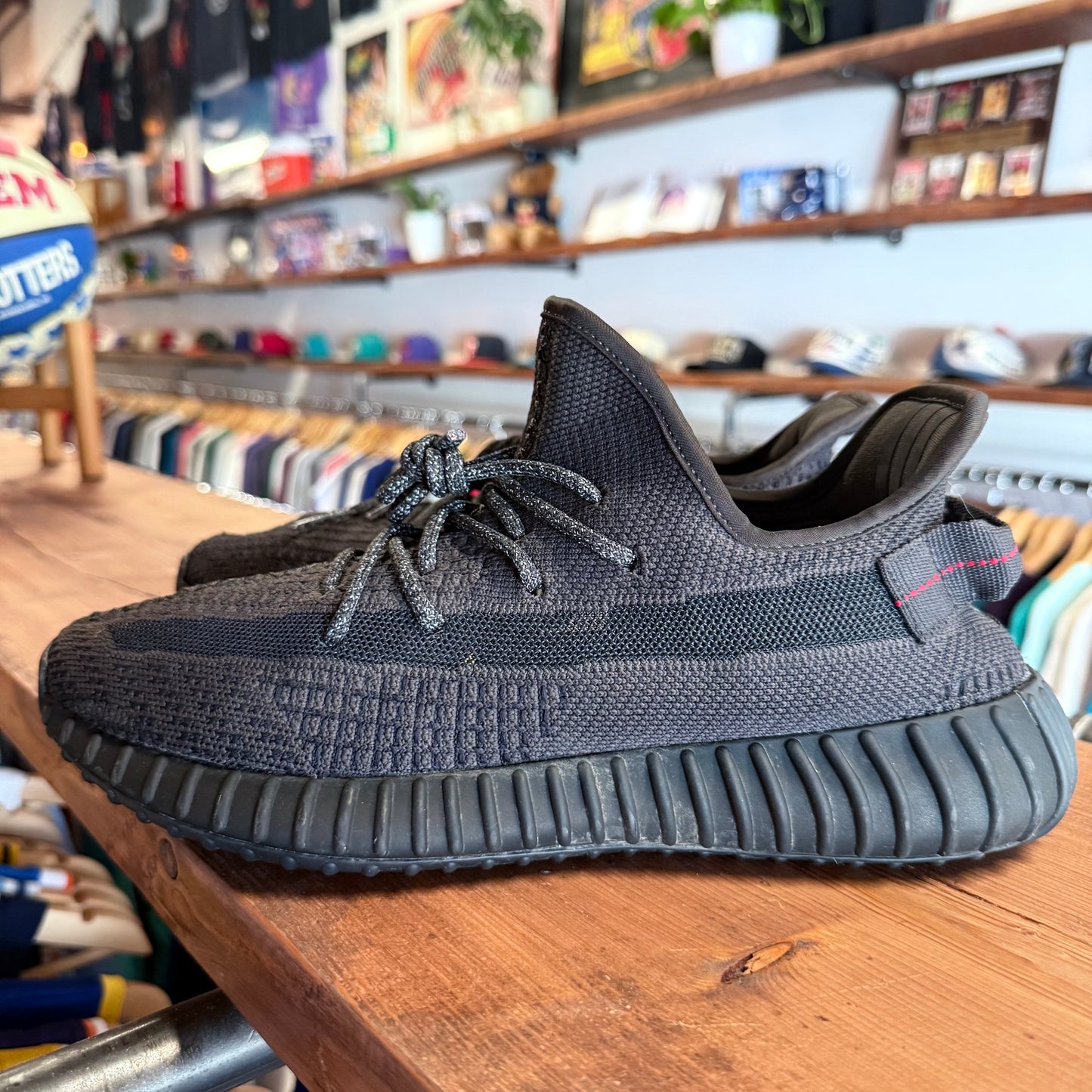 Yeezy 350 v2 'Triple Black Non RF' Size 11