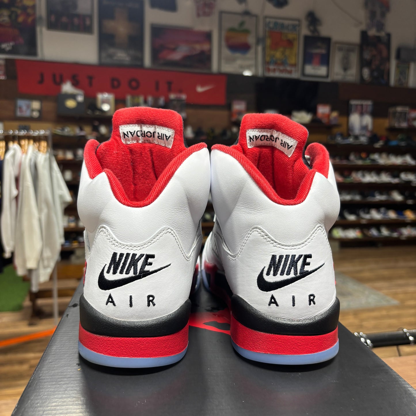 Jordan 5 'Fire Red Black Tongue' Size 9.5