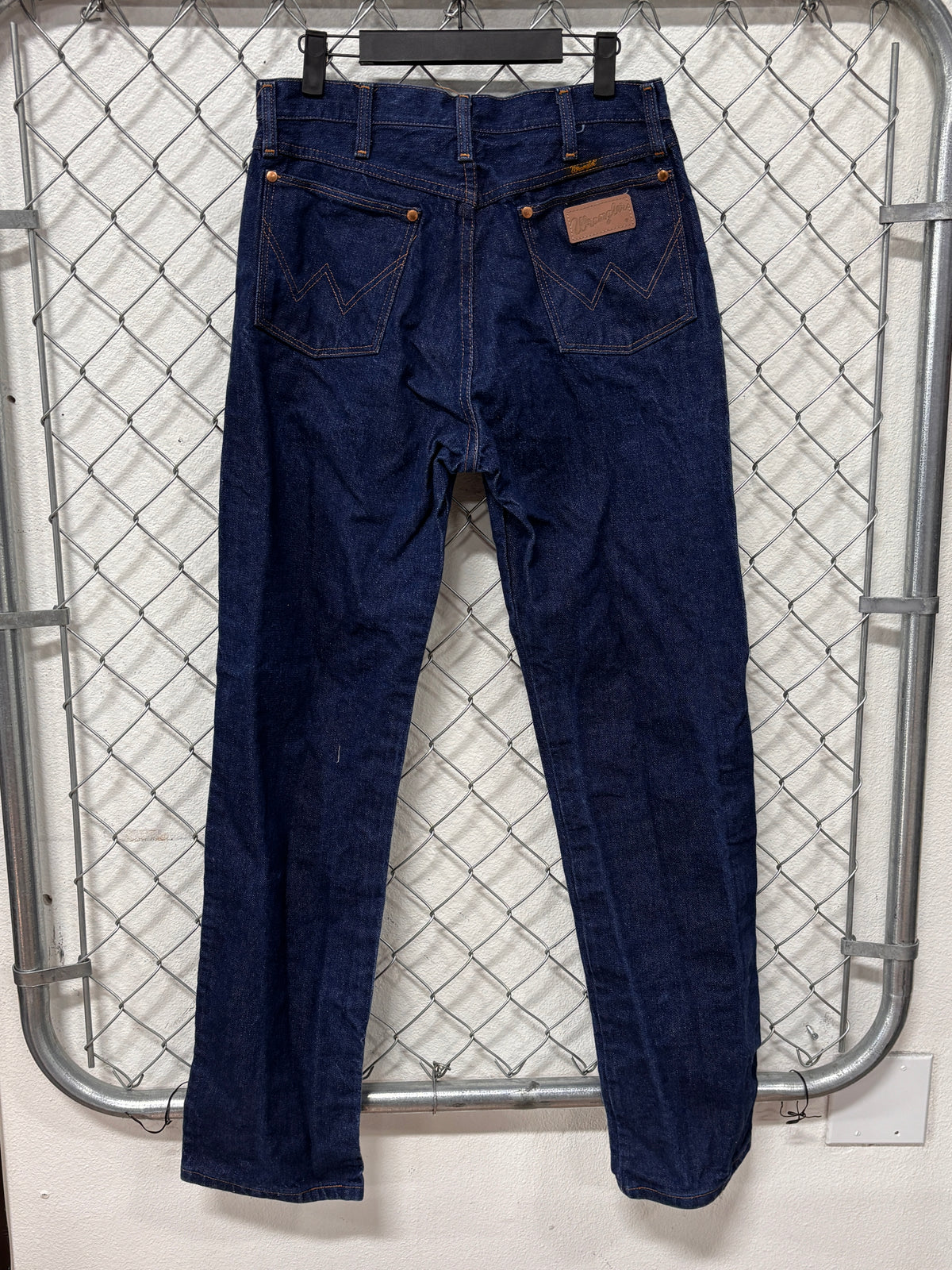 Vintage Wrangler Made in USA Dark Wash Denim Jeans Size 29x32
