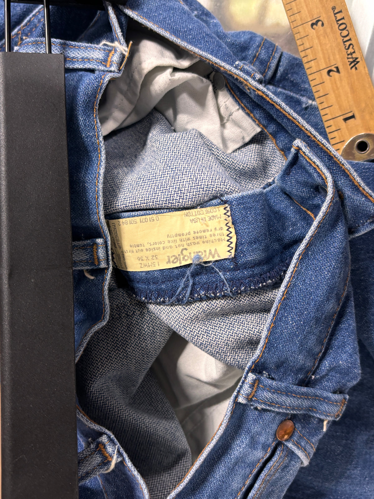 Vintage Wrangler Made in USA Denim Jeans Size 29x34