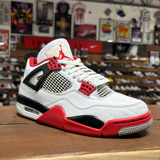 Jordan 4 'Fire Red' Size 8