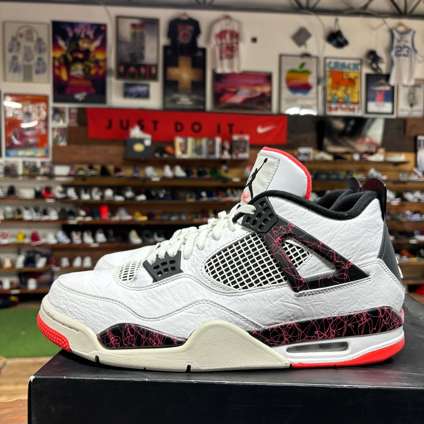 Jordan 4 'Pale Crimson' Size 13