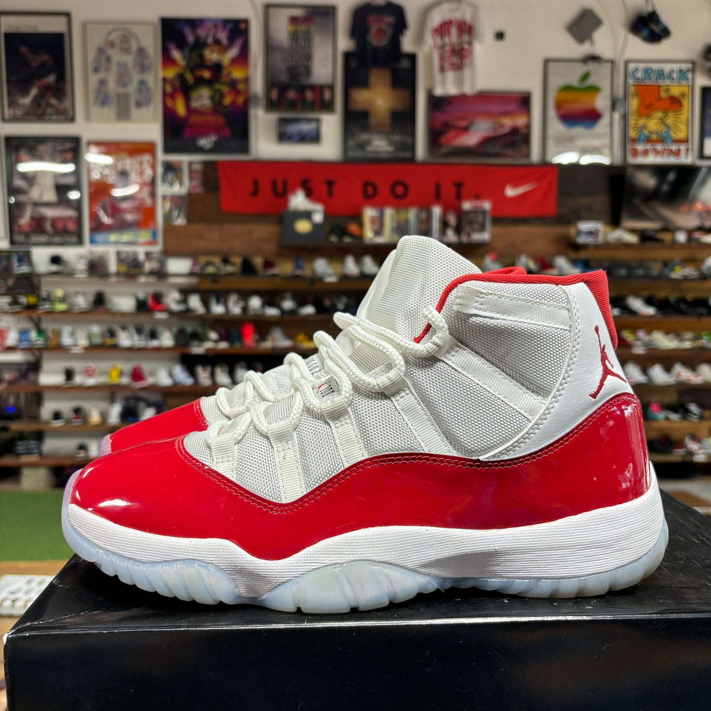 Jordan 11 'Cherry' Size 11.5