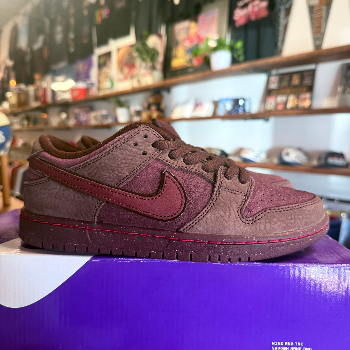 Nike SB Dunk Low 'City of Love Burgundy Crush' Size 6.5