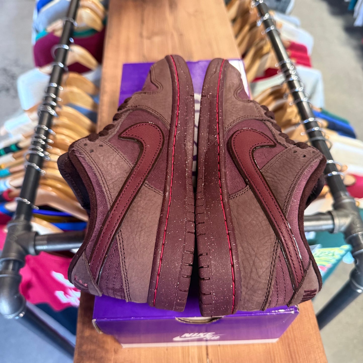 Nike SB Dunk Low 'City of Love Burgundy Crush' Size 6.5