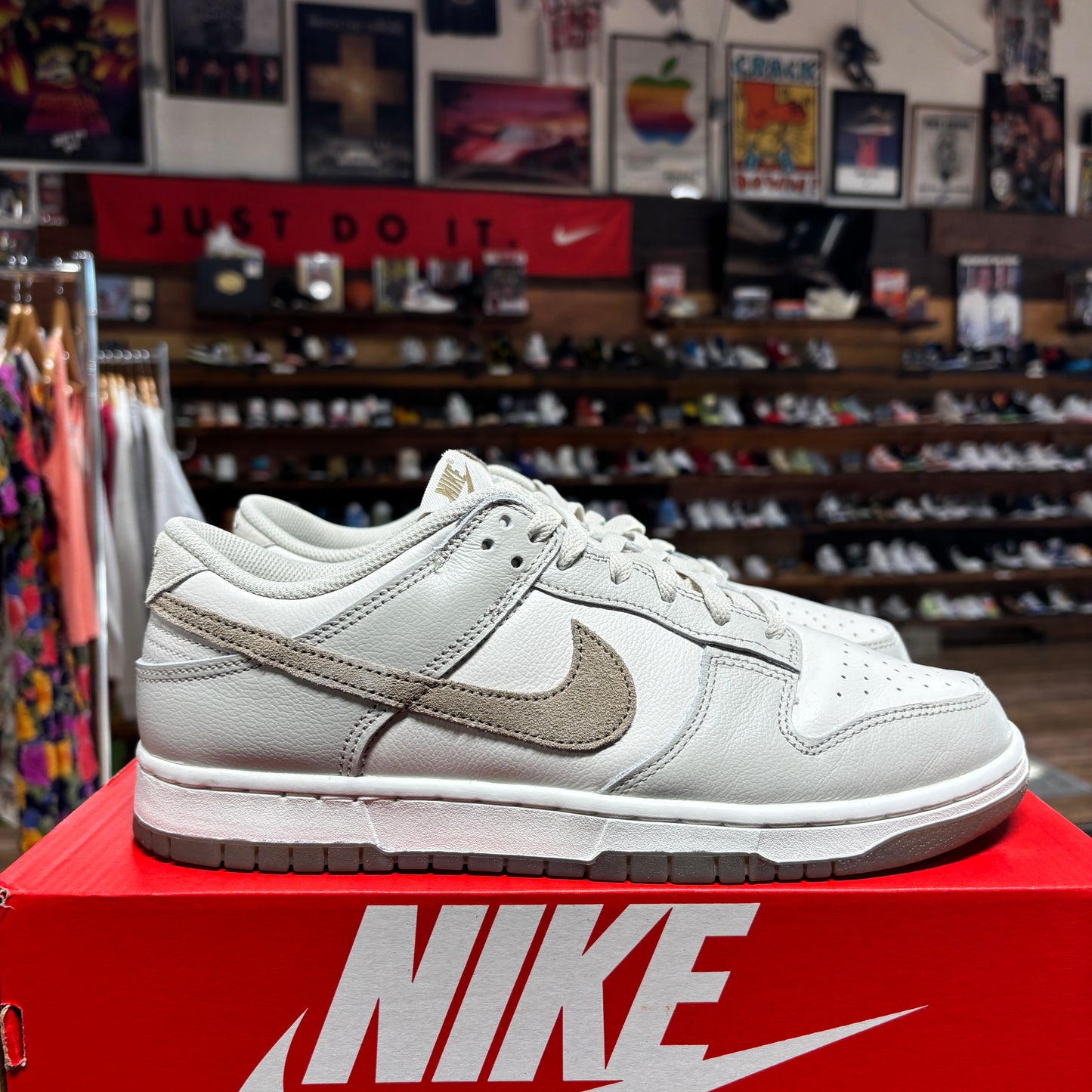 Nike Dunk Low 'Light Carbon' Size 10.5