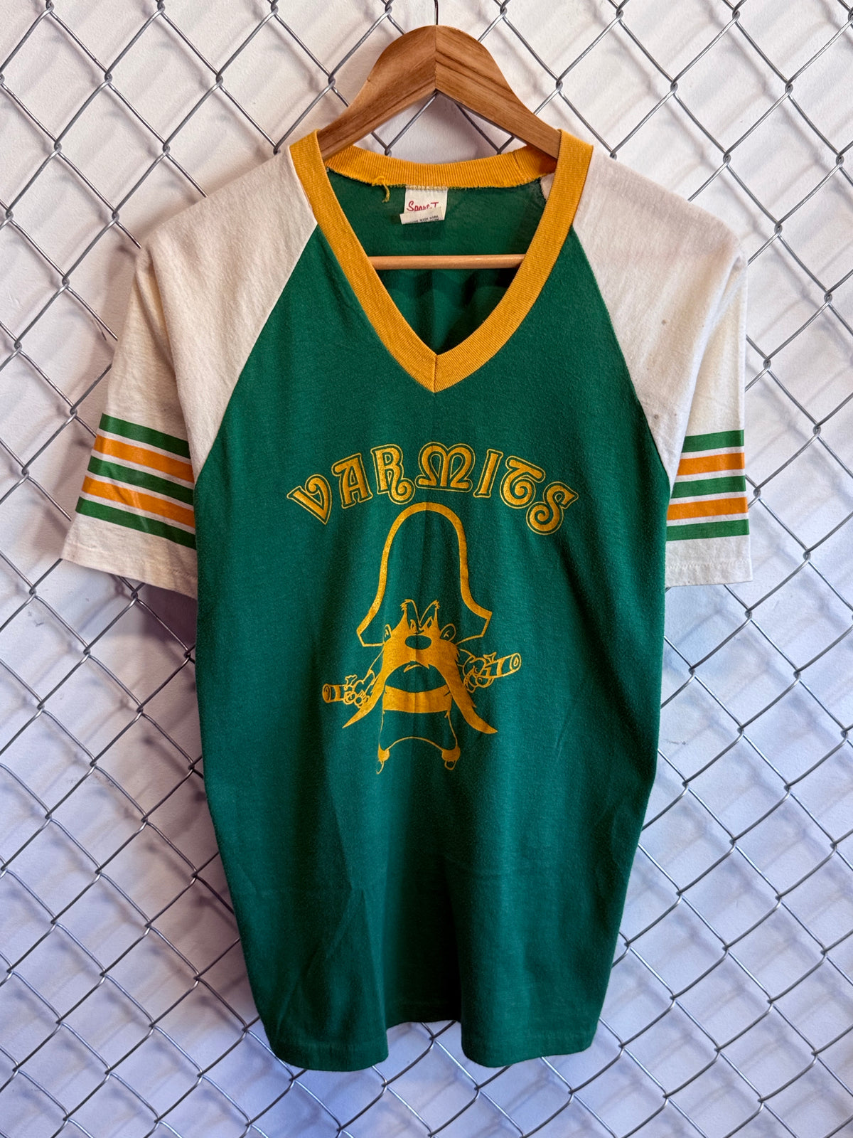 Vintage 80's Yosemite Sam Looney Tunes Stedman Baseball Style Tee Size Large