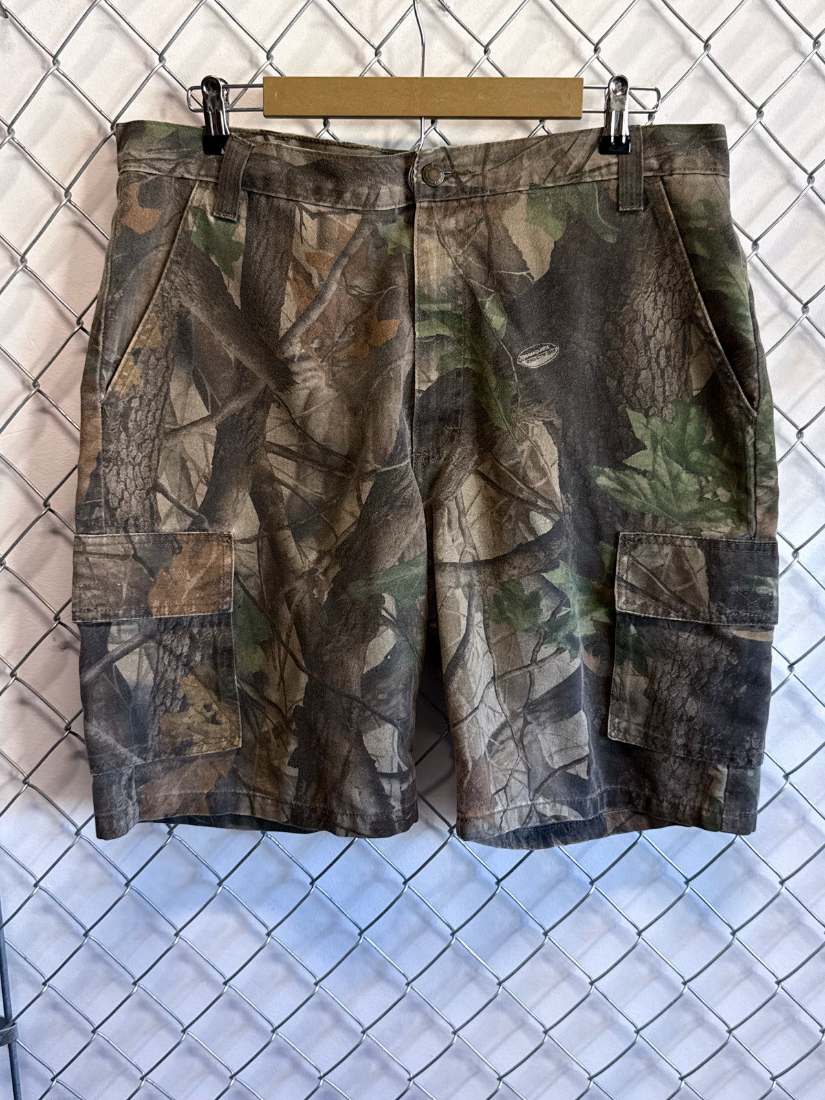 Wrangler Hunting Camo Cargo Shorts Size 36