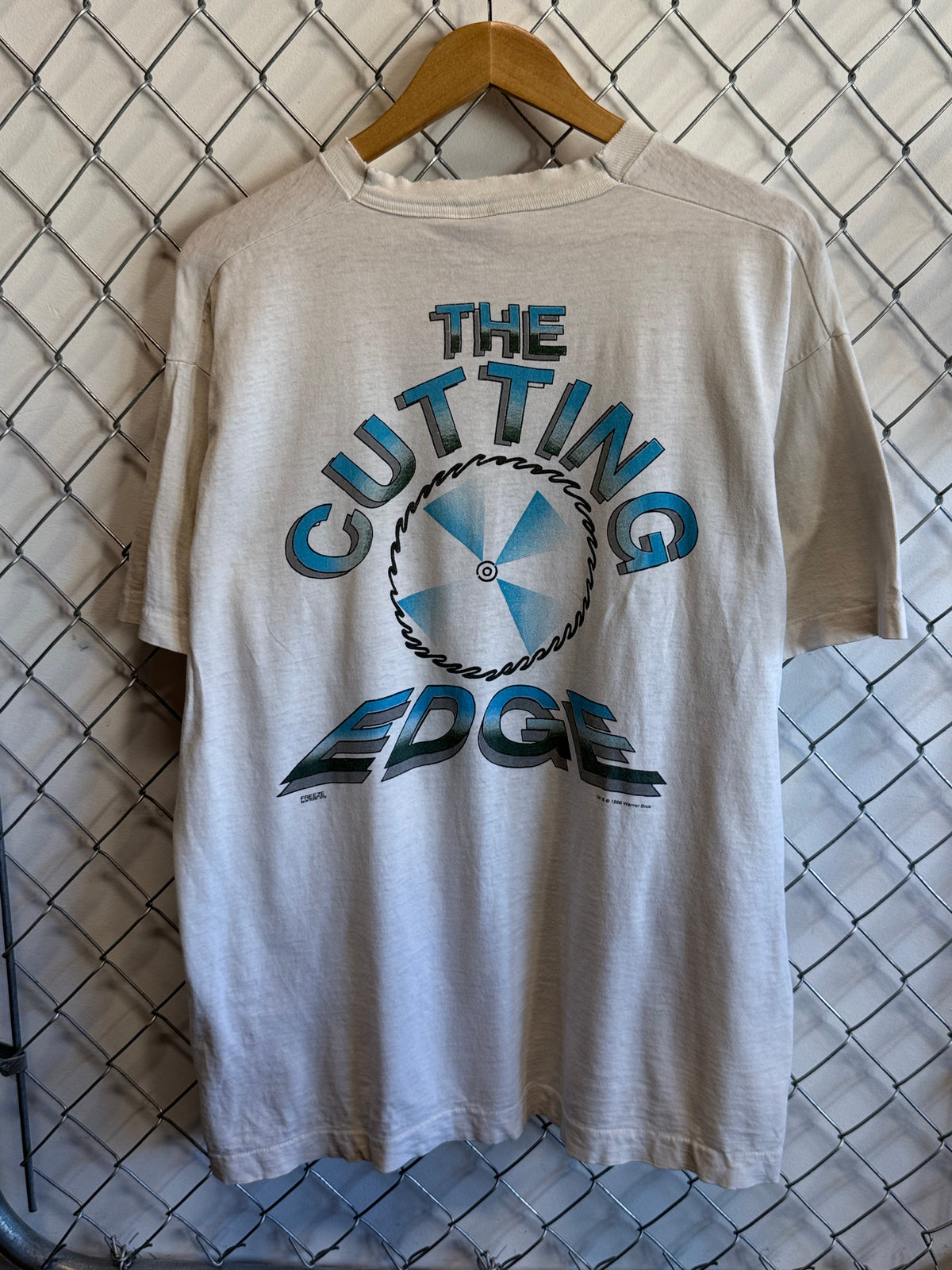 Vintage 1996 Taz Looney Tunes Cutting Edge Carpenter Cartoon Tee Size Large