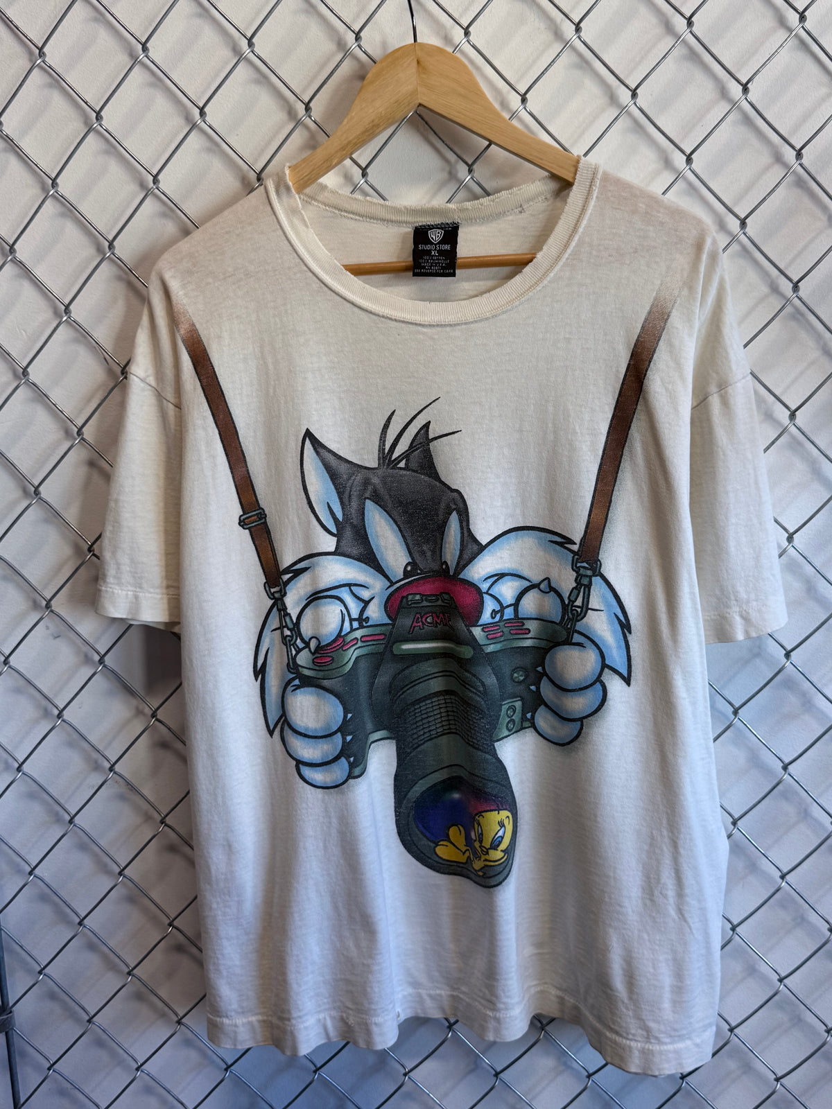 Vintage 1995 Looney Tunes Tweety Bird Acme Camera Cartoon Tee Size XL