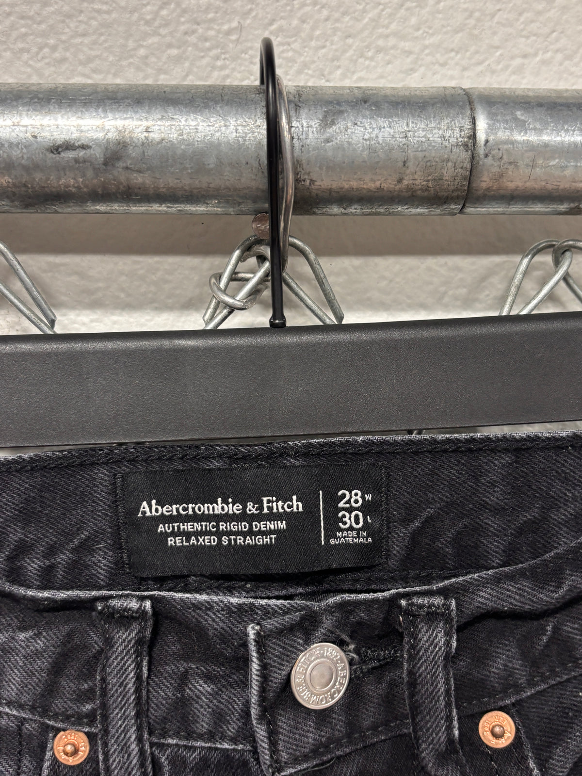 Abercrombie and Fitch Black Relaxed Straight Rigid Denim Jeans Size 27x29