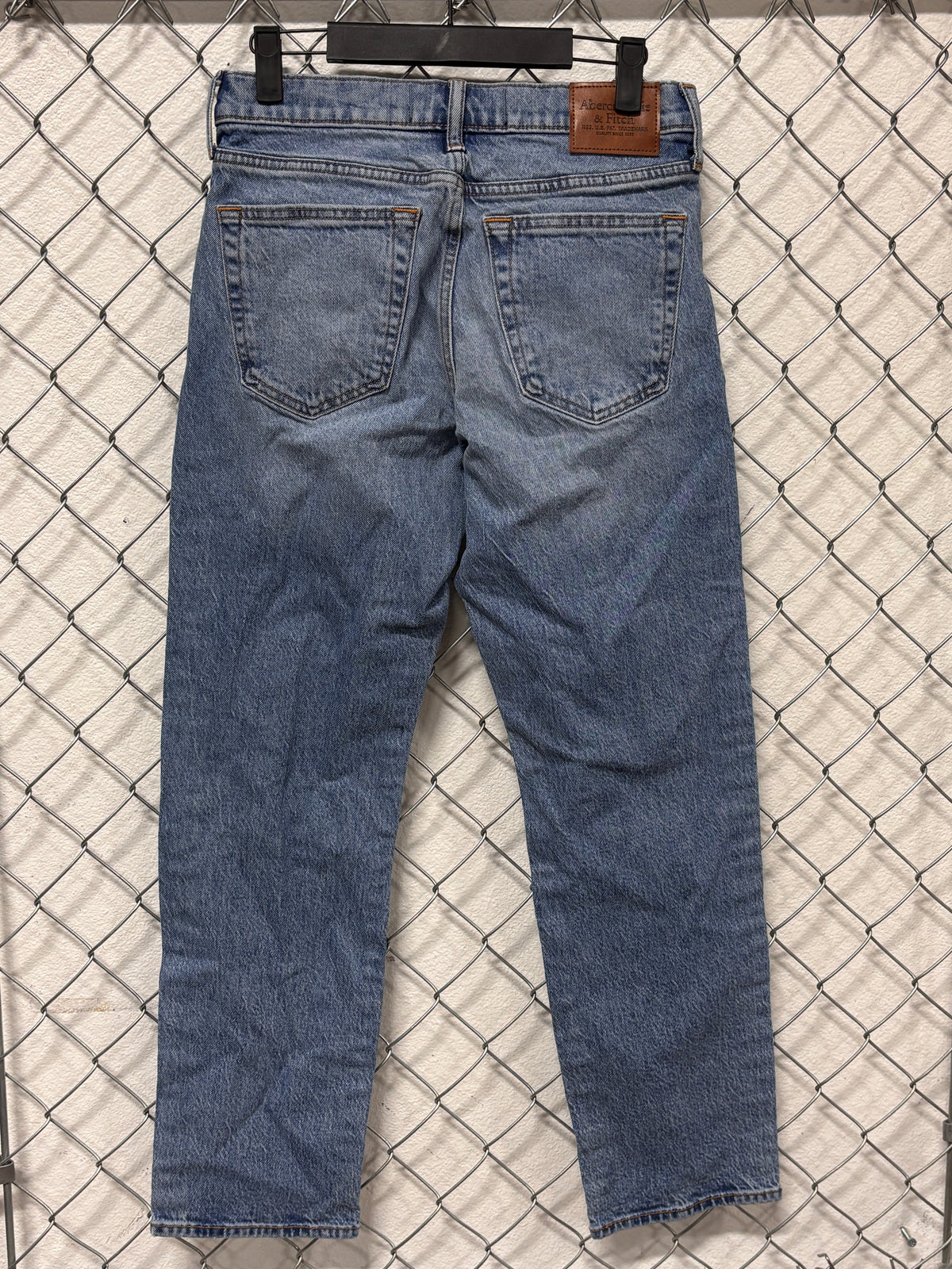 Abercrombie and Fitch Straight Vintage Stretch Denim Jeans Size 28x28
