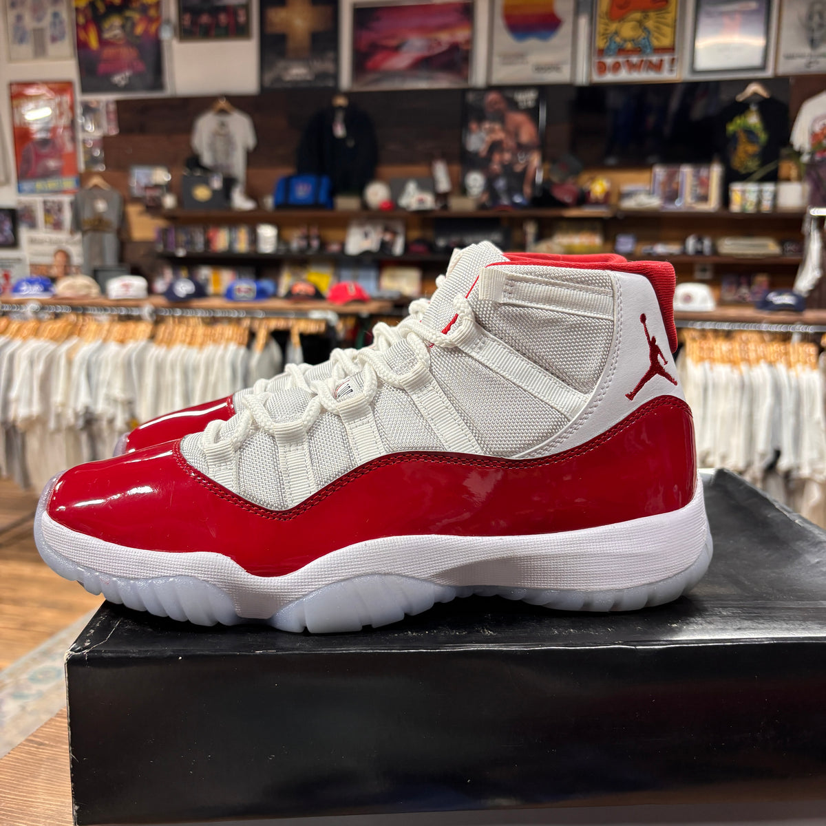 Jordan 11 'Cherry' Size 9