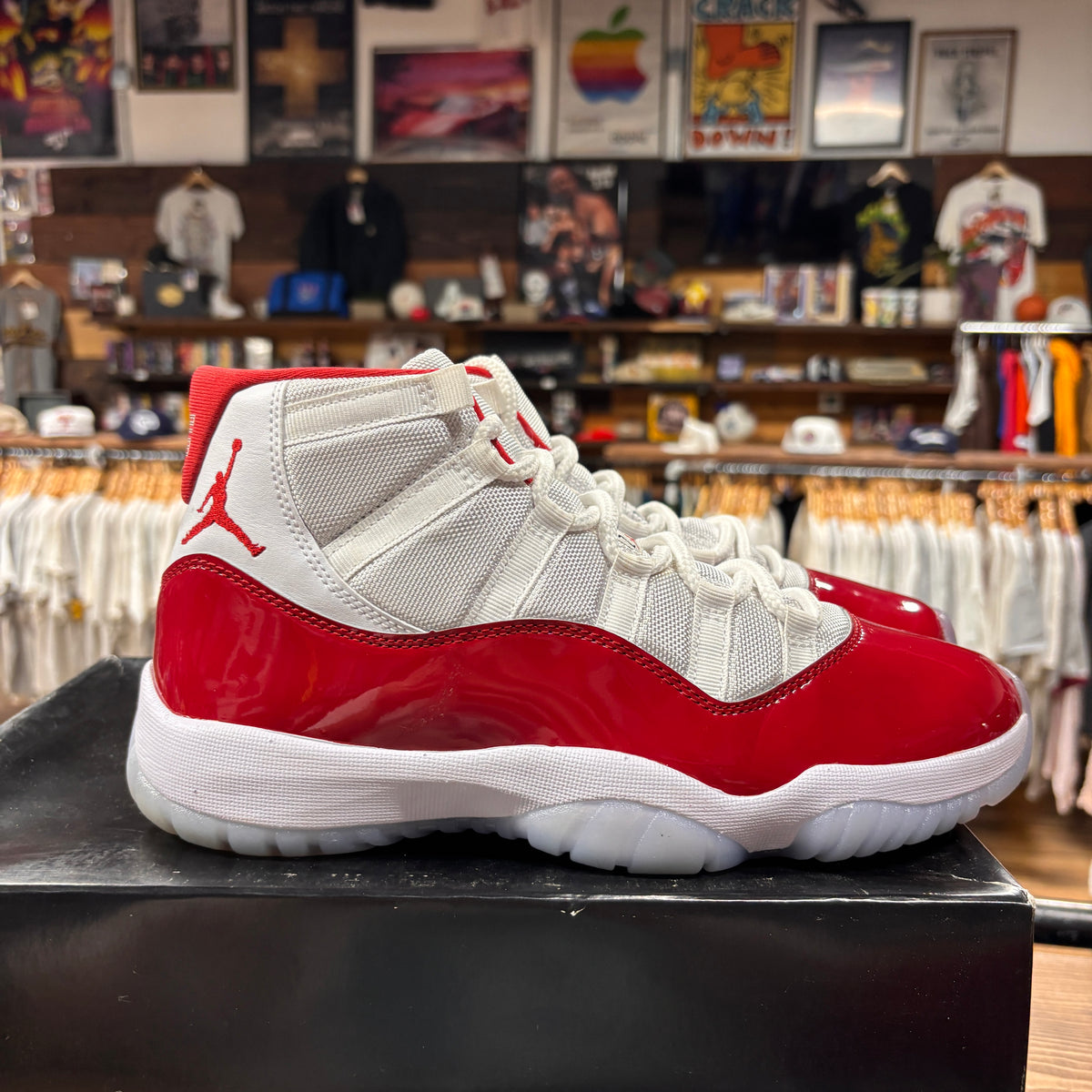 Jordan 11 'Cherry' Size 9