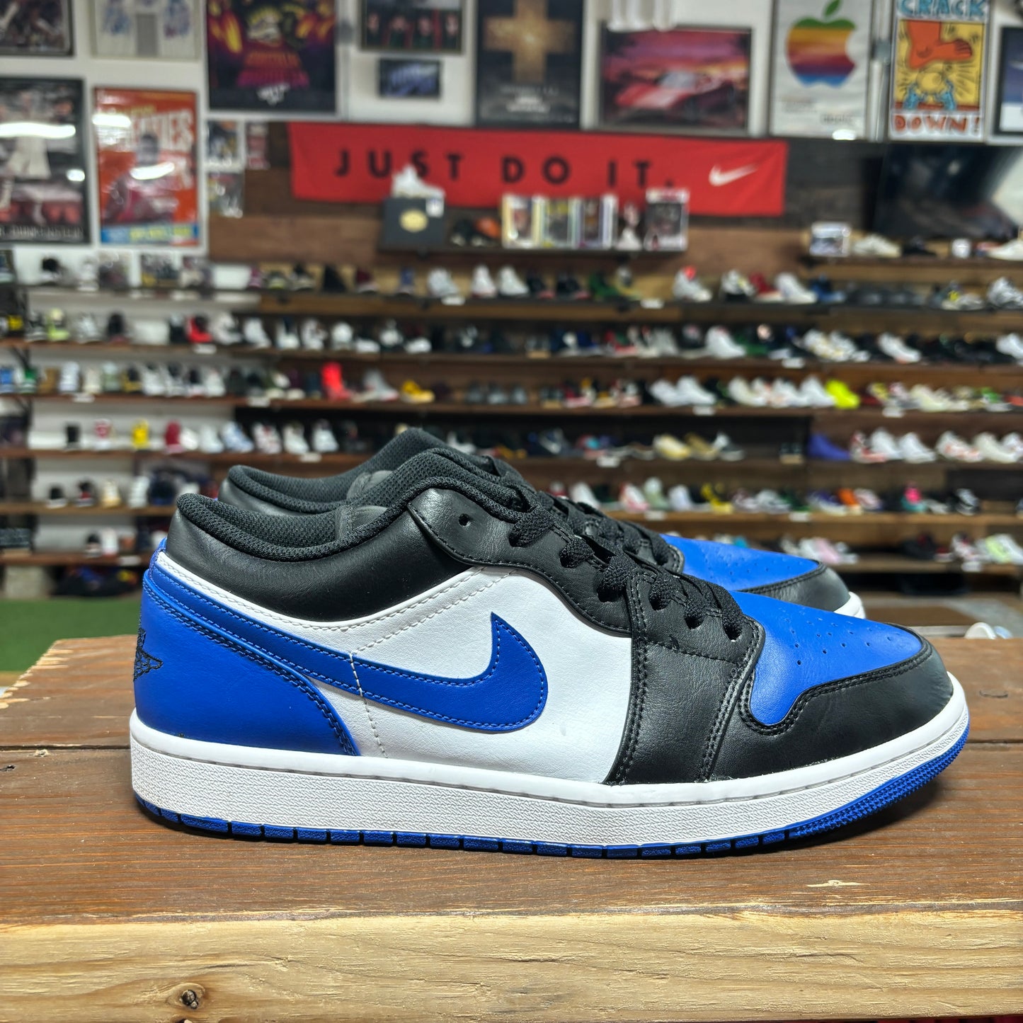 Jordan 1 Low 'Alternate Royal Toe' Size 11