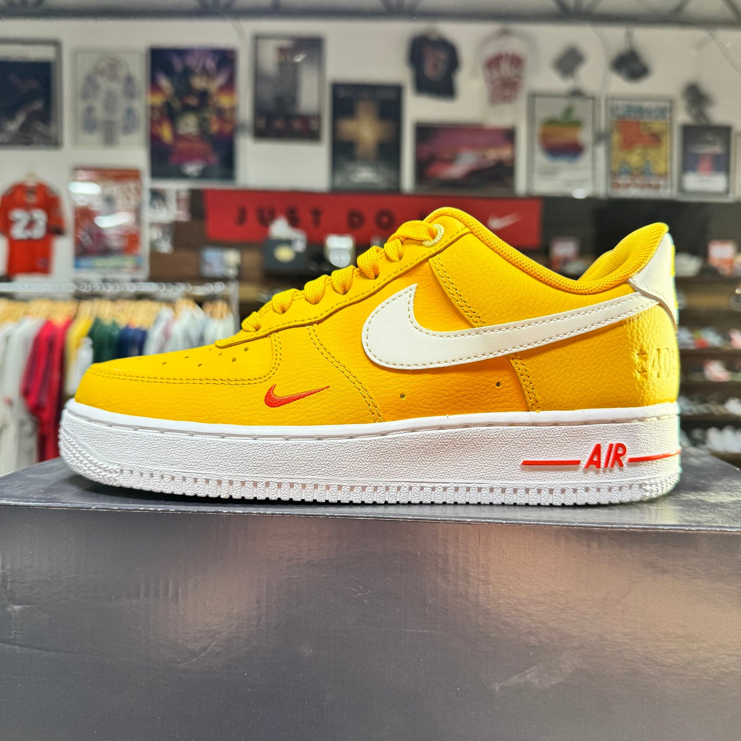 Nike AF1 Low '40th Anniversary Yellow Ochre' Size 7W/5.5Y