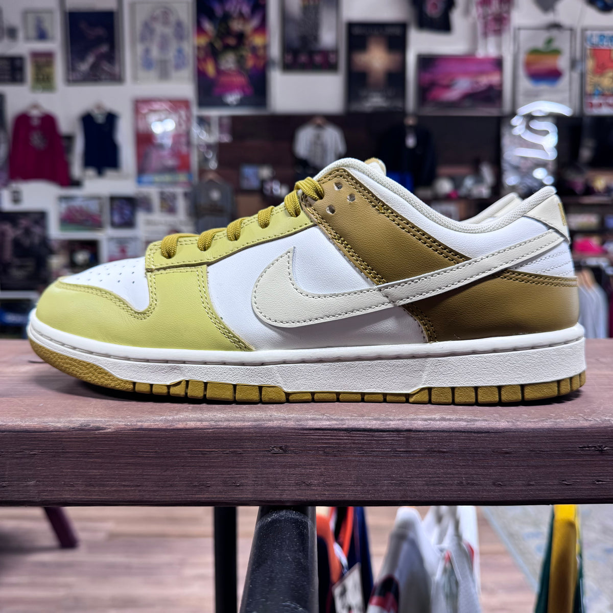 Nike Dunk Low 'Bronzine' Size 9.5