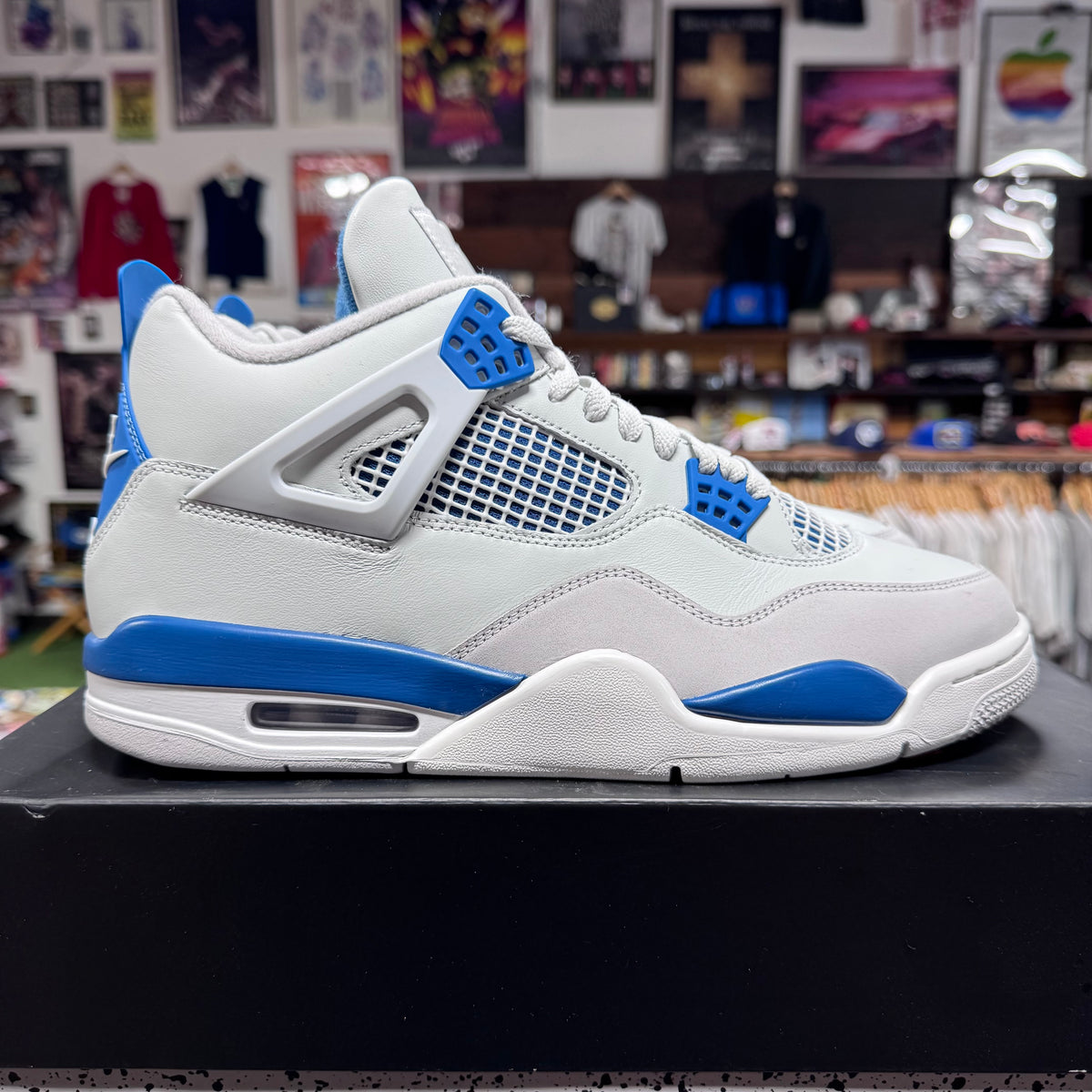 Jordan 4 'Military Blue' Size 11.5