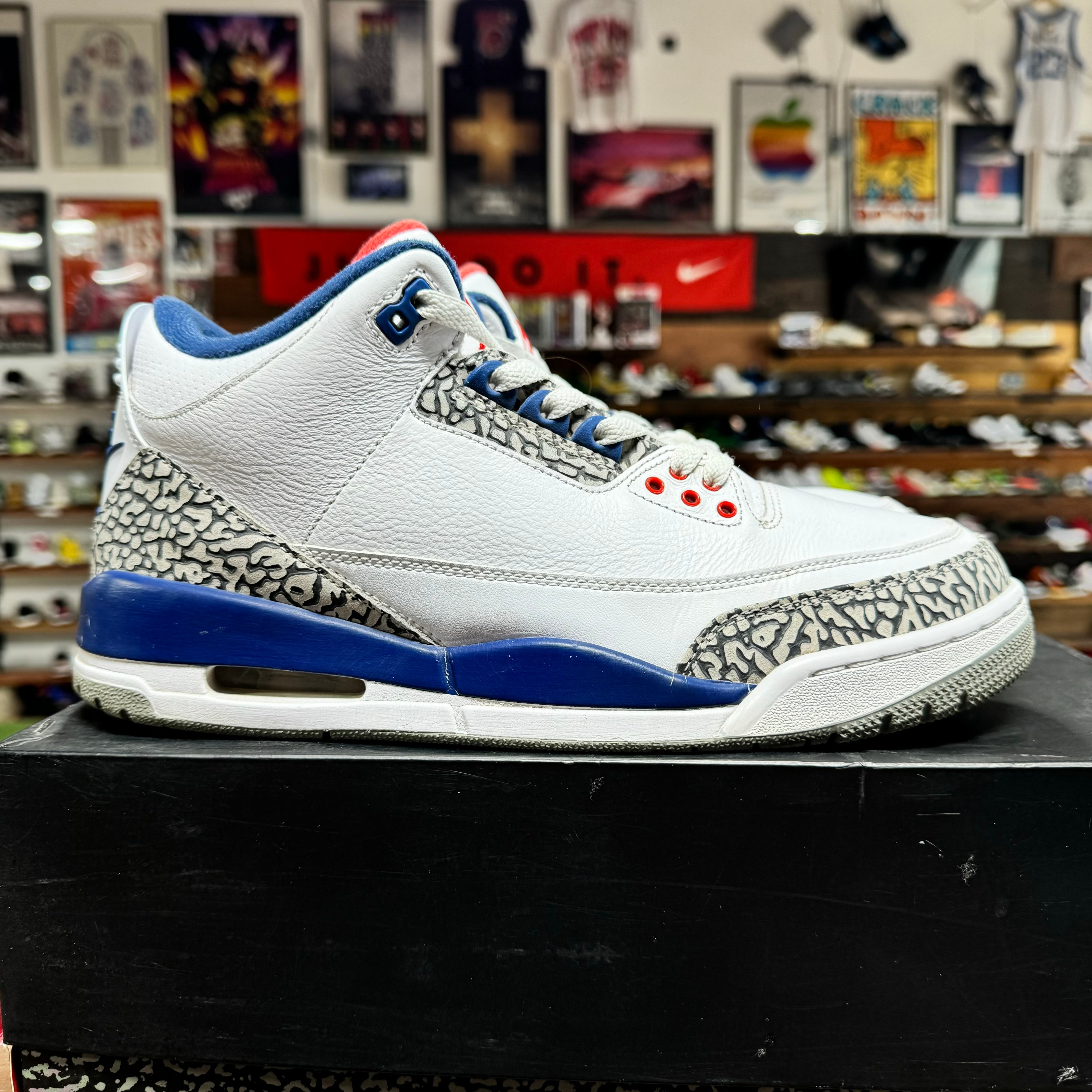 Size 10.5 Jordan 3 store True blue