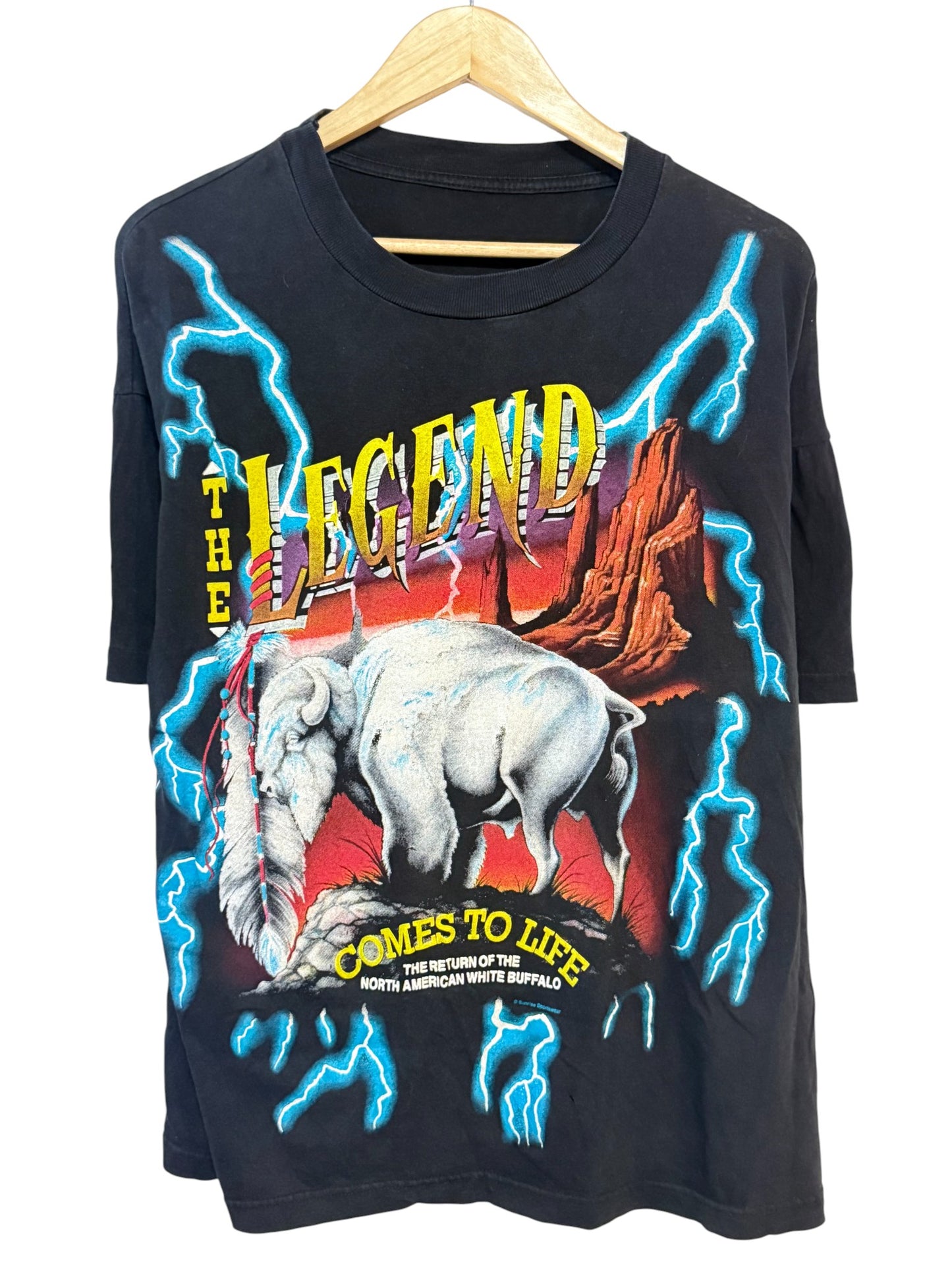 Vintage 90's American Thunder Legend White Buffalo AOP Tee Size XL