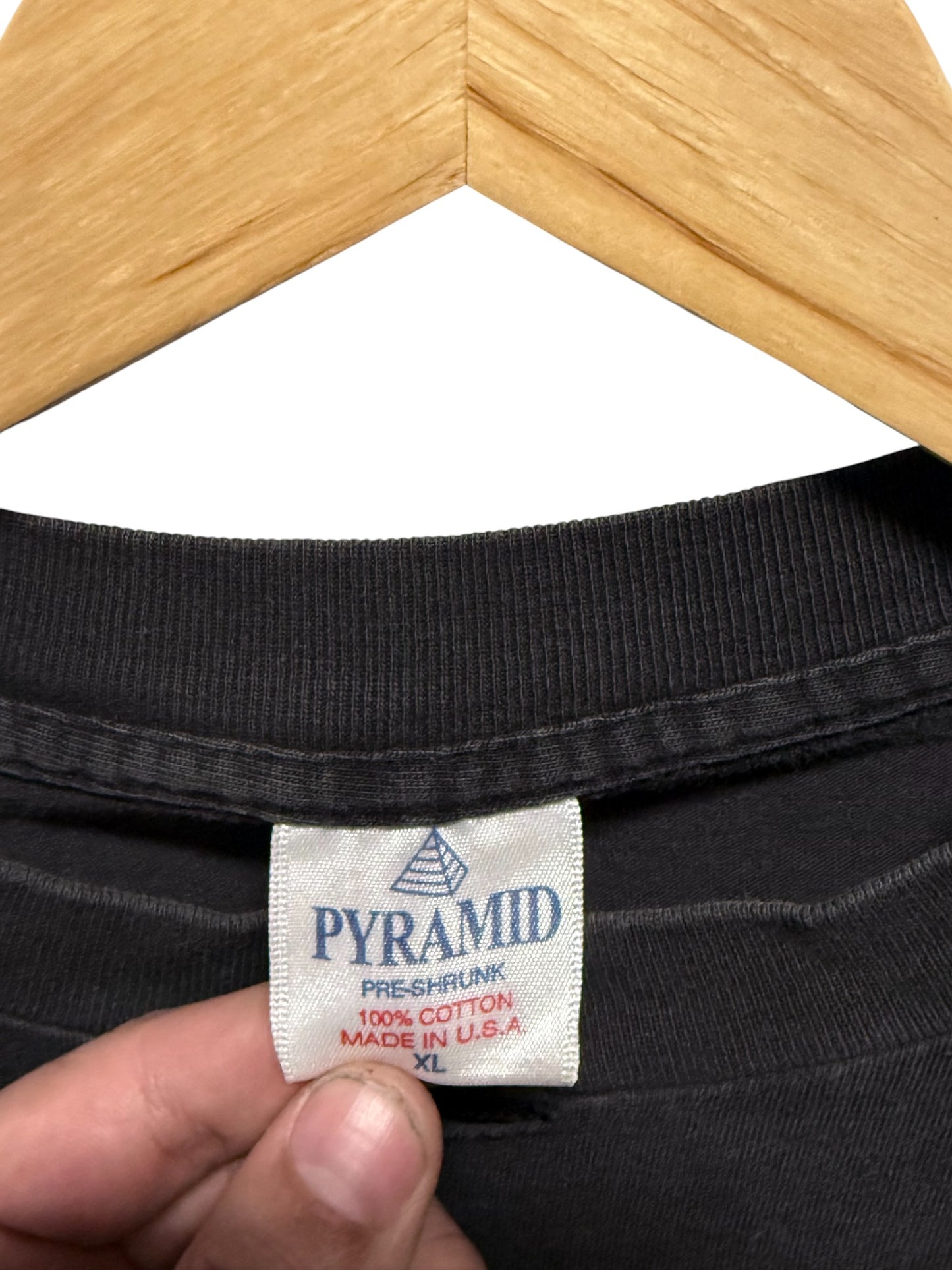 Vintage 90's Wu-Tang Cream Cash Rules Everything Pyramid Tag Rap Tee Size XL