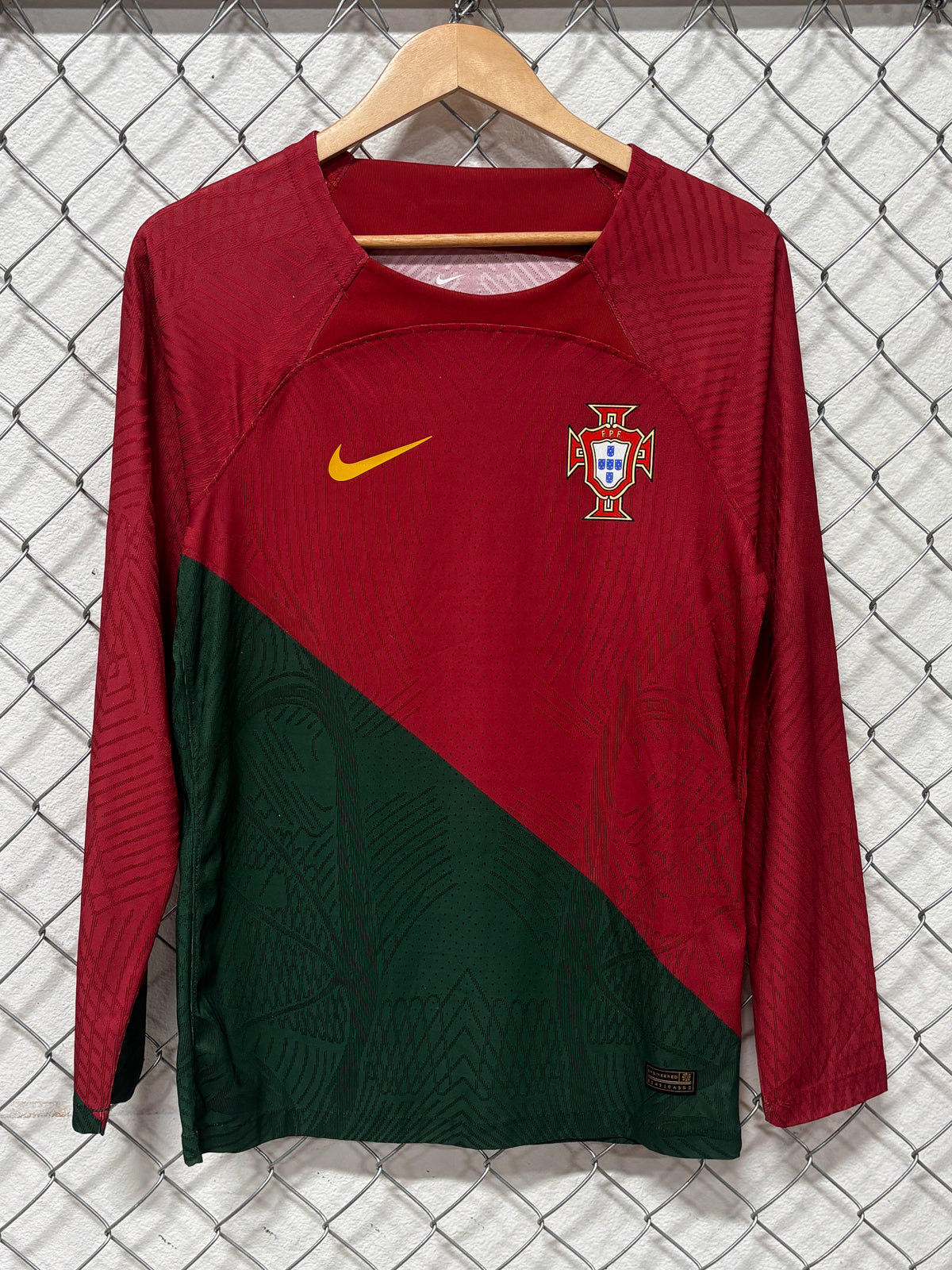 Nike Ronaldo Red Green #7 Soccer Futbol Jersey Size Medium