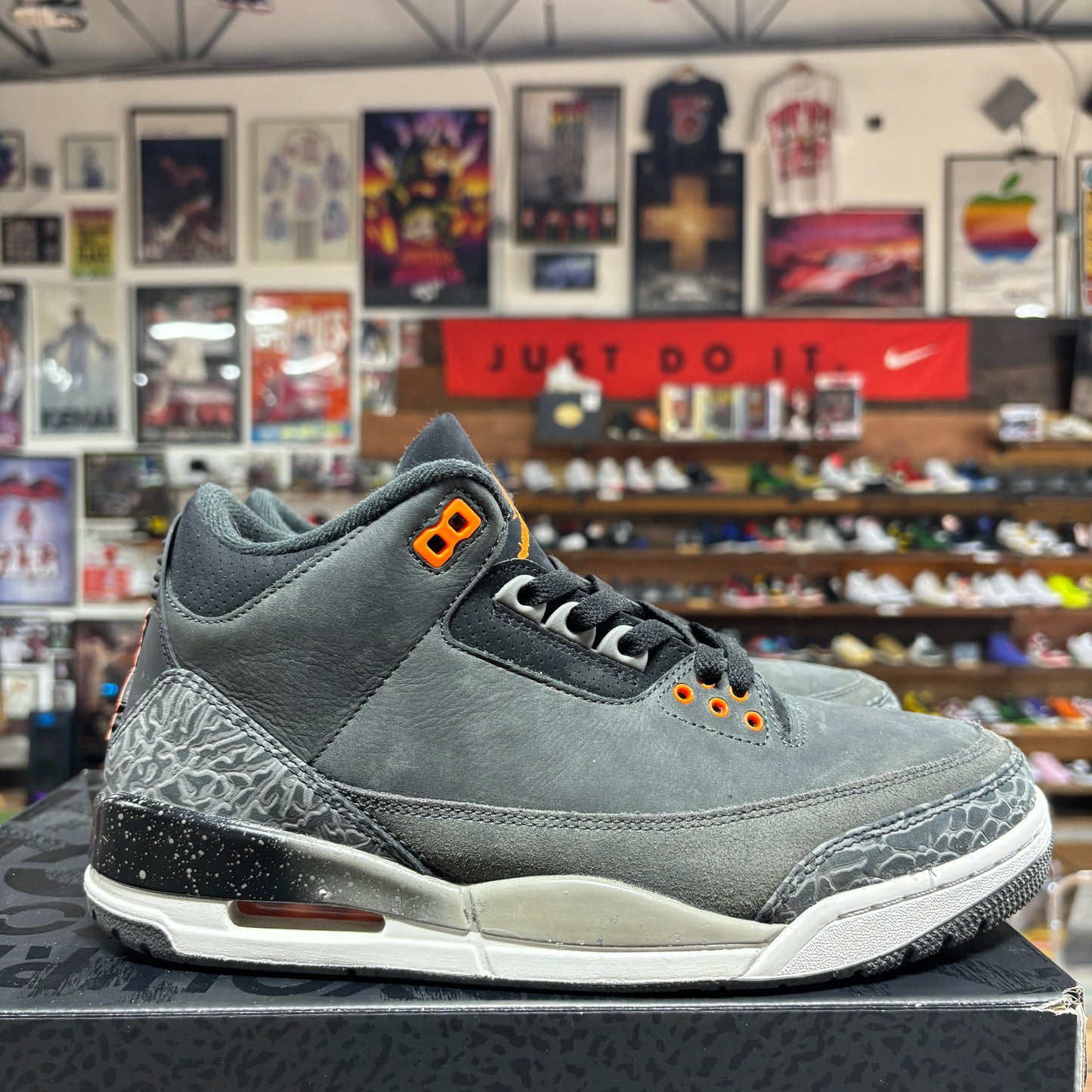 Jordan 3 'Fear' Size 8.5