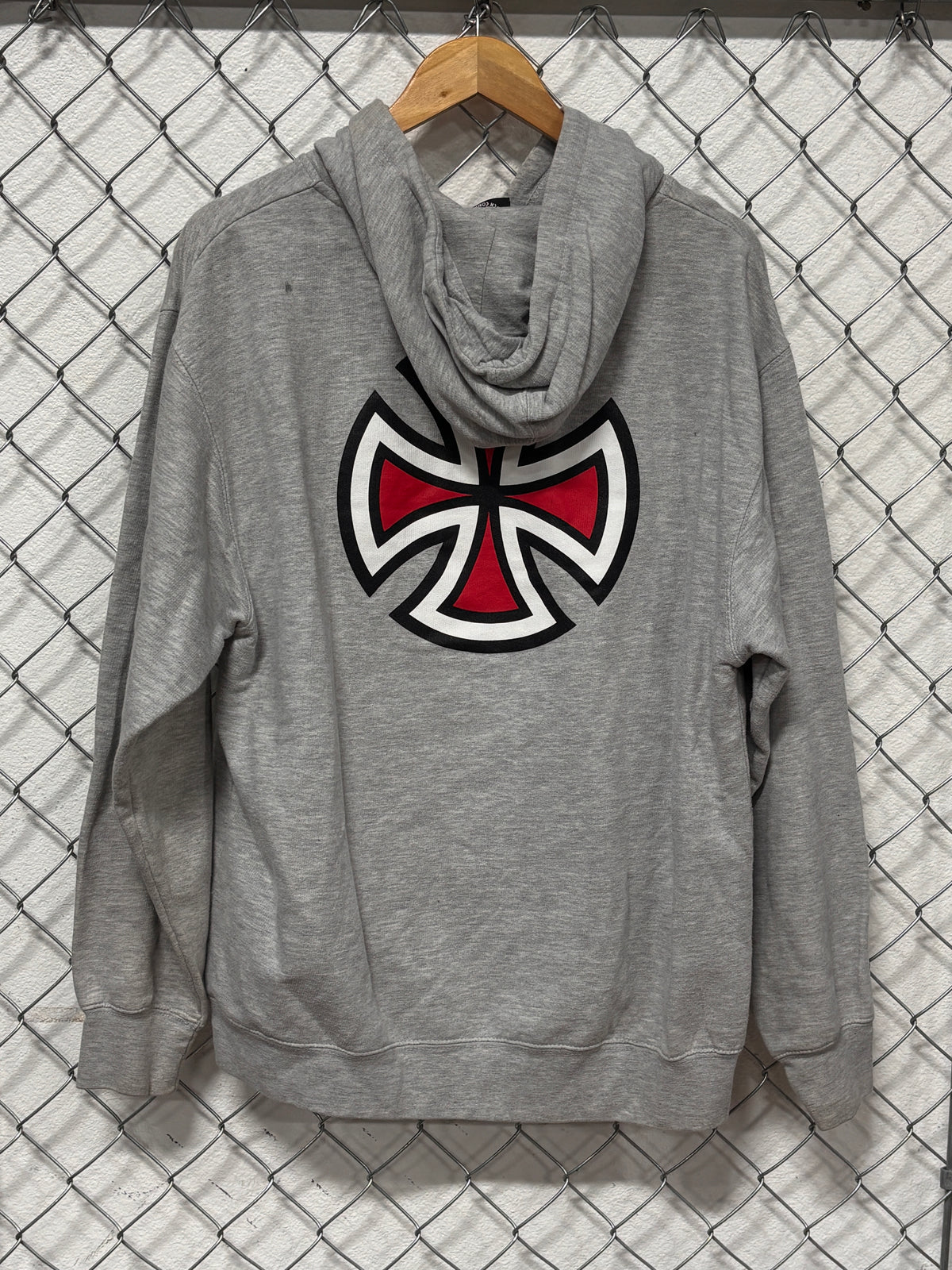 Y2K Independent Skate Company Classic Logo Indy Cross Grey Hoodie Size Large