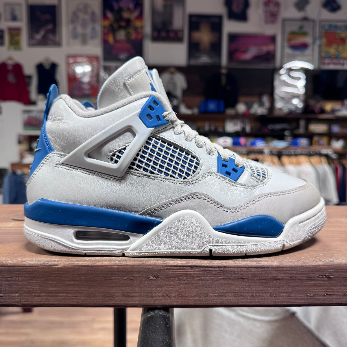 Jordan 4 'Military Blue' Size 7Y