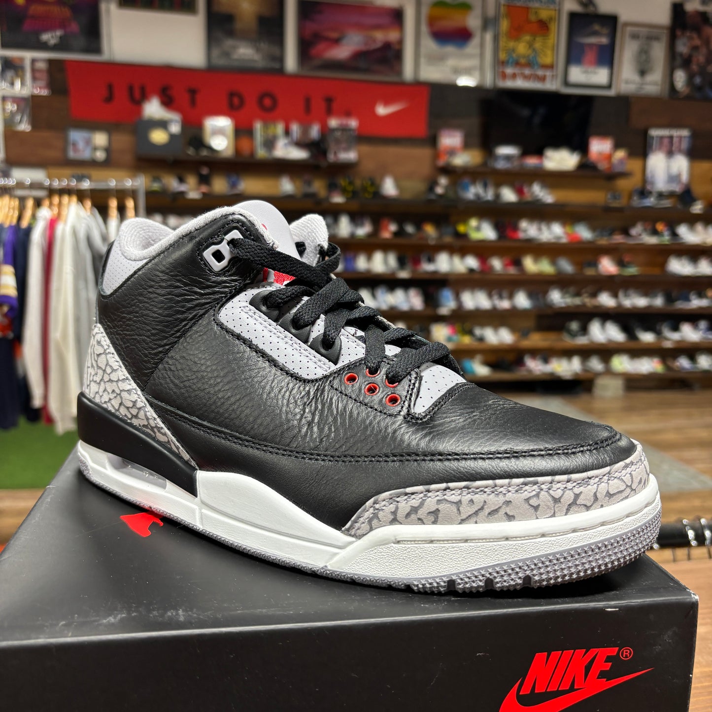 Jordan 3 'Black Cement' Size 8