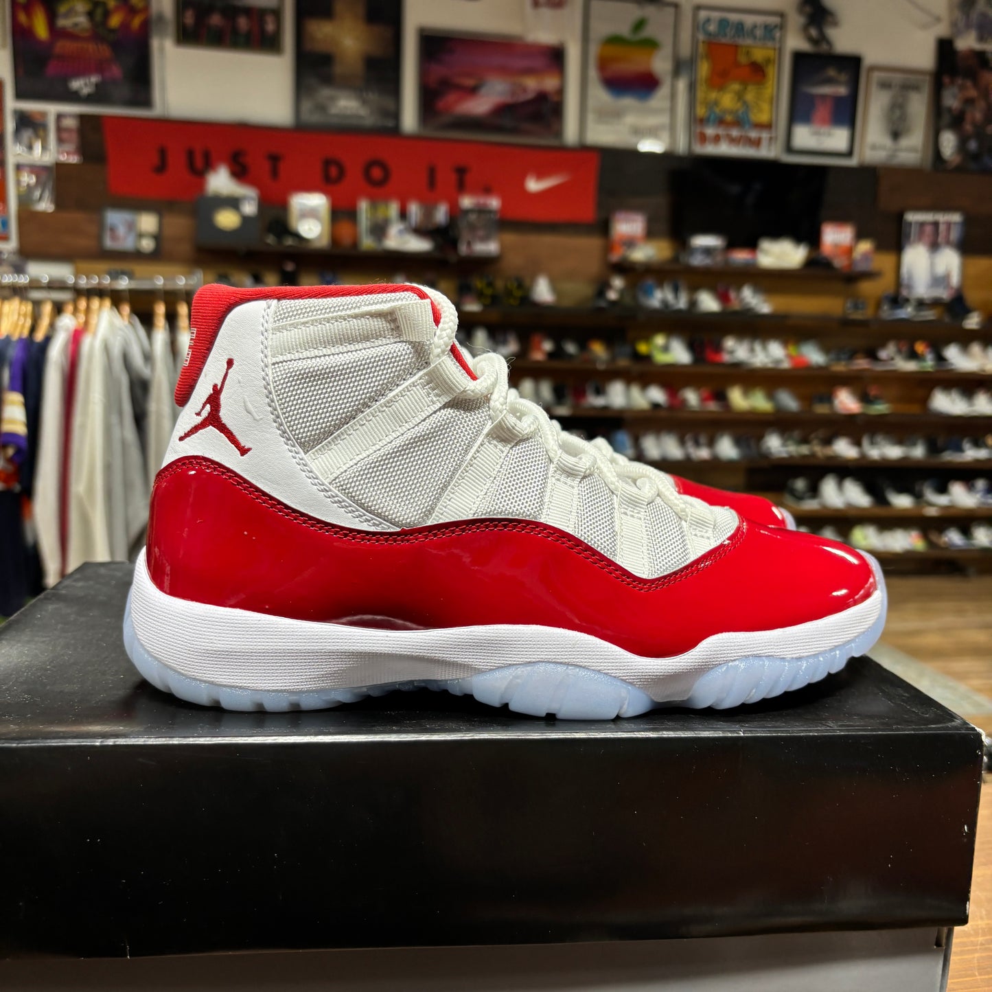 Jordan 11 'Cherry' Size 8