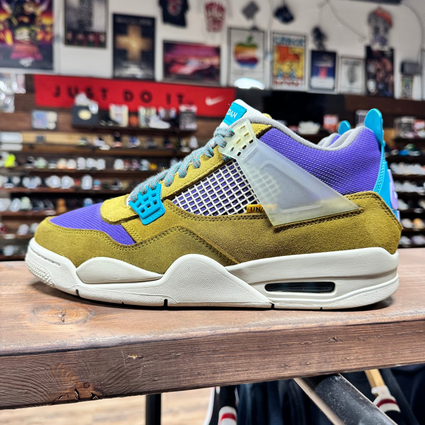 Jordan 4 'Union Desert Moss' Size 10.5
