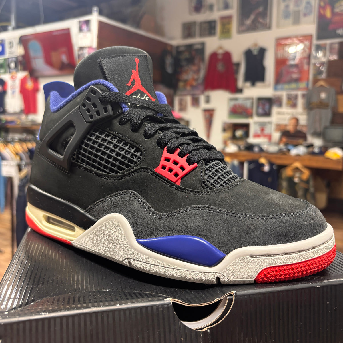 Jordan 4 'Rare Air' Size 9.5