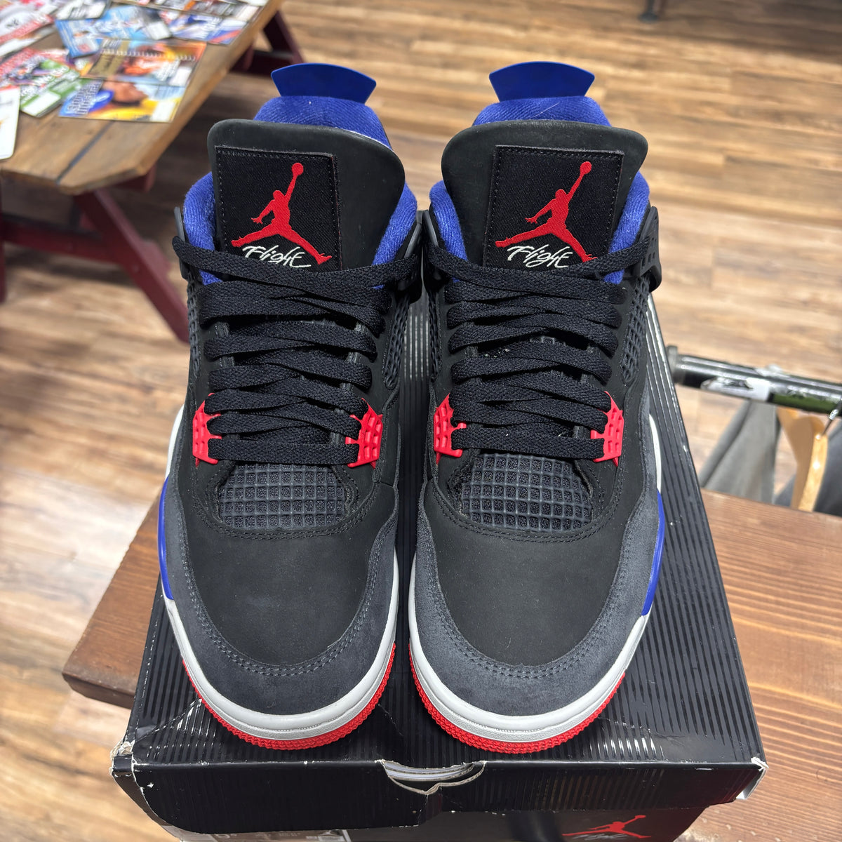Jordan 4 'Rare Air' Size 9.5