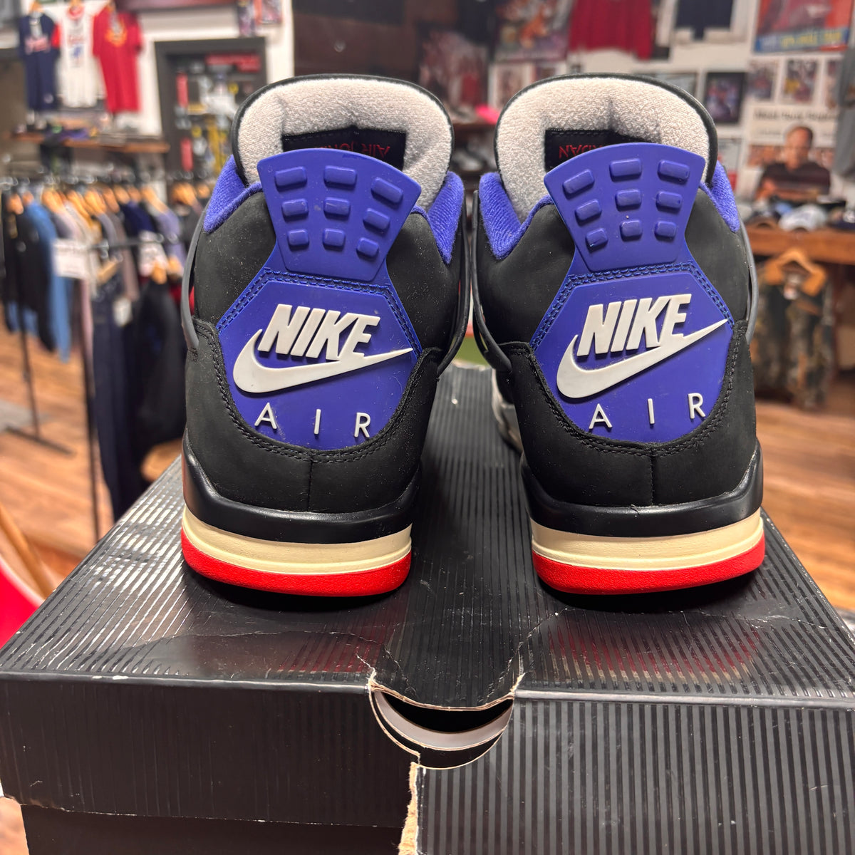Jordan 4 'Rare Air' Size 9.5