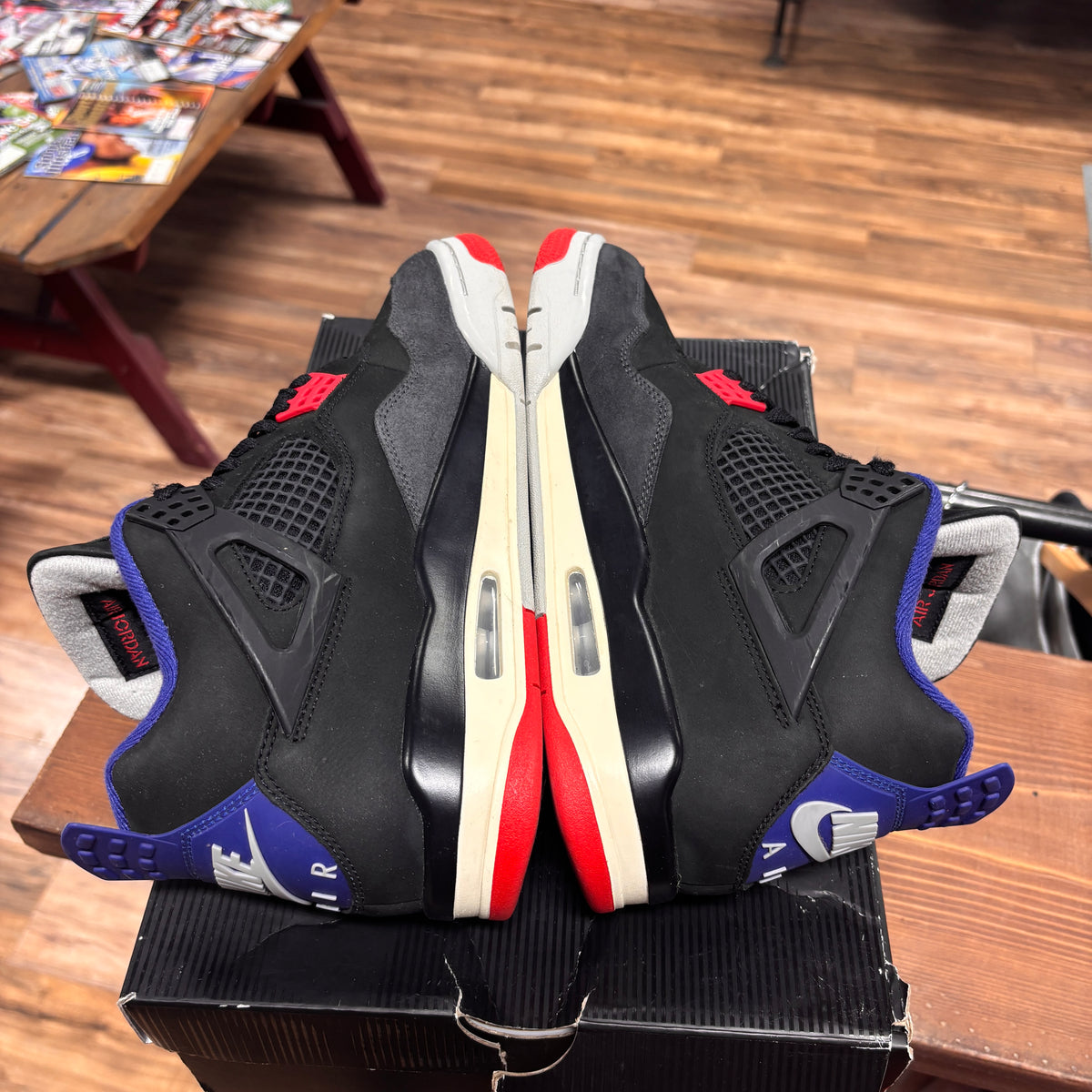 Jordan 4 'Rare Air' Size 9.5