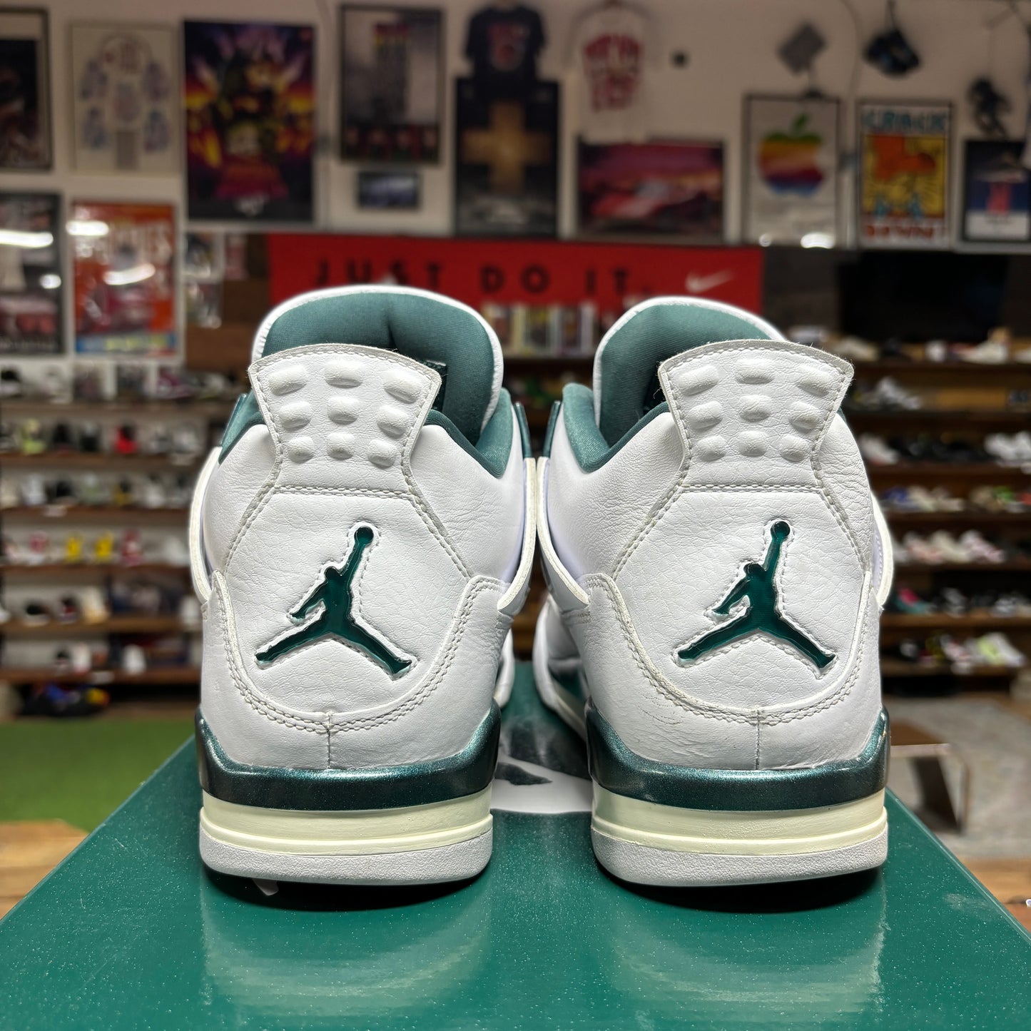 Jordan 4 'Oxidized Green' Size 9.5