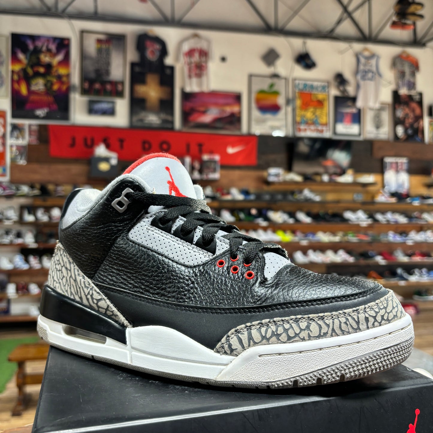 Jordan 3 'Black Cement' Size 9