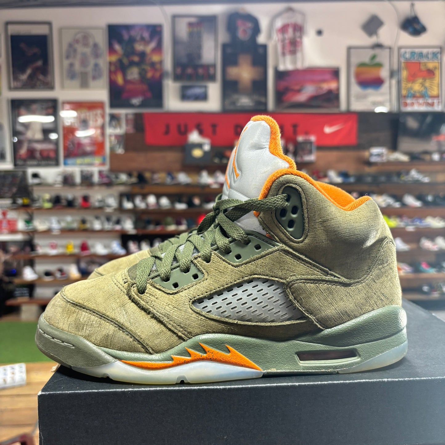 Jordan 5 'Olive' Size 6Y