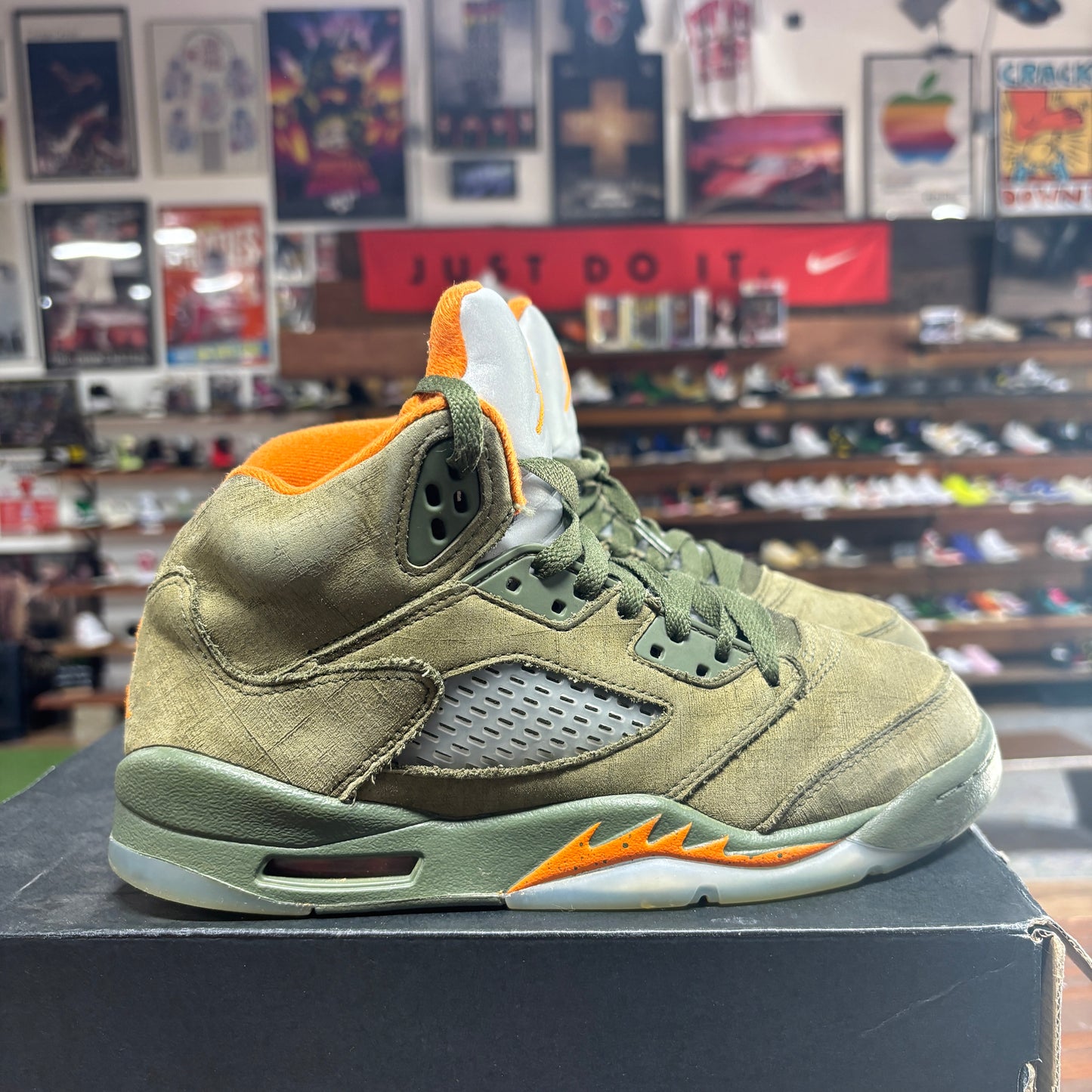 Jordan 5 'Olive' Size 6Y