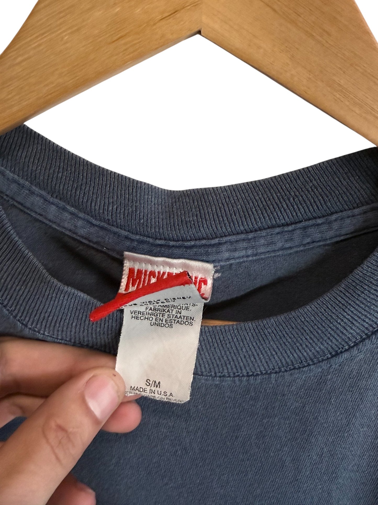 Vintage 90's Disneyland Mickey Mouse Embroidered Cartoon Tee Size Medium