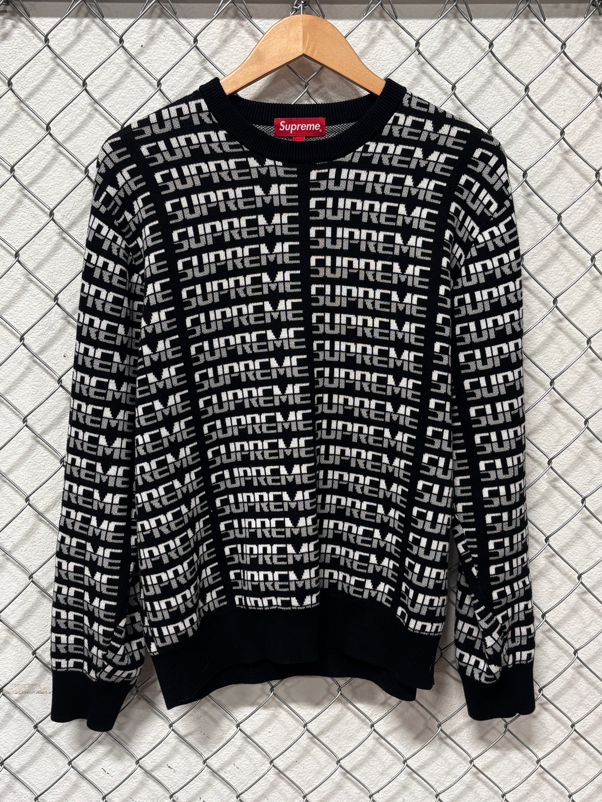 Supreme FW17 Repeat Black Knit Sweater Size Large