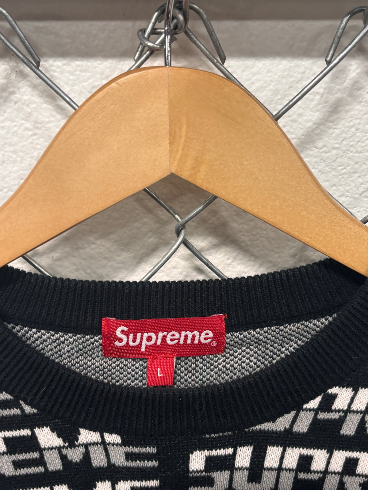 Supreme FW17 Repeat Black Knit Sweater Size Large