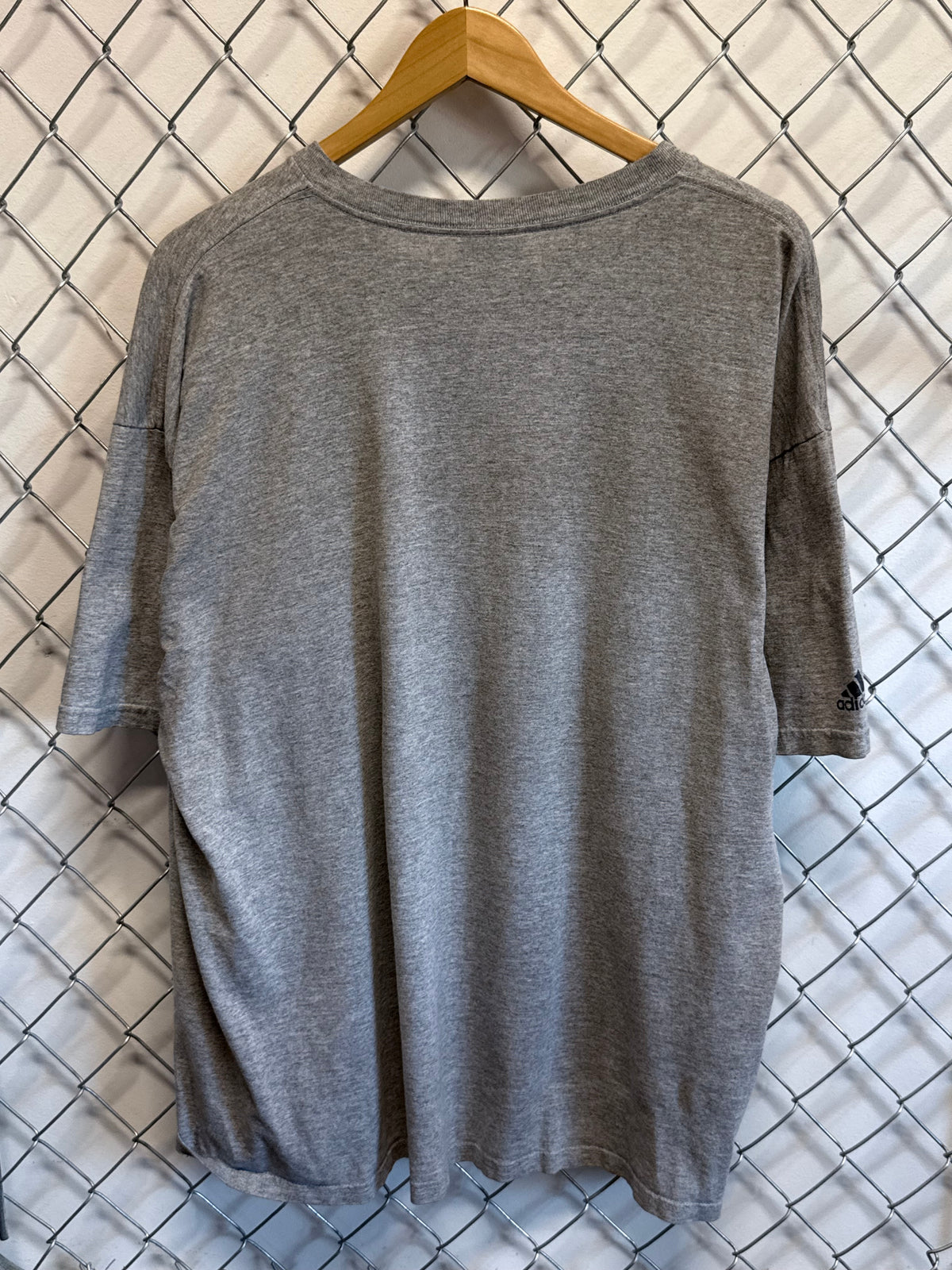 Vintage 90's Adidas Classic Logo Grey Tee Size XL