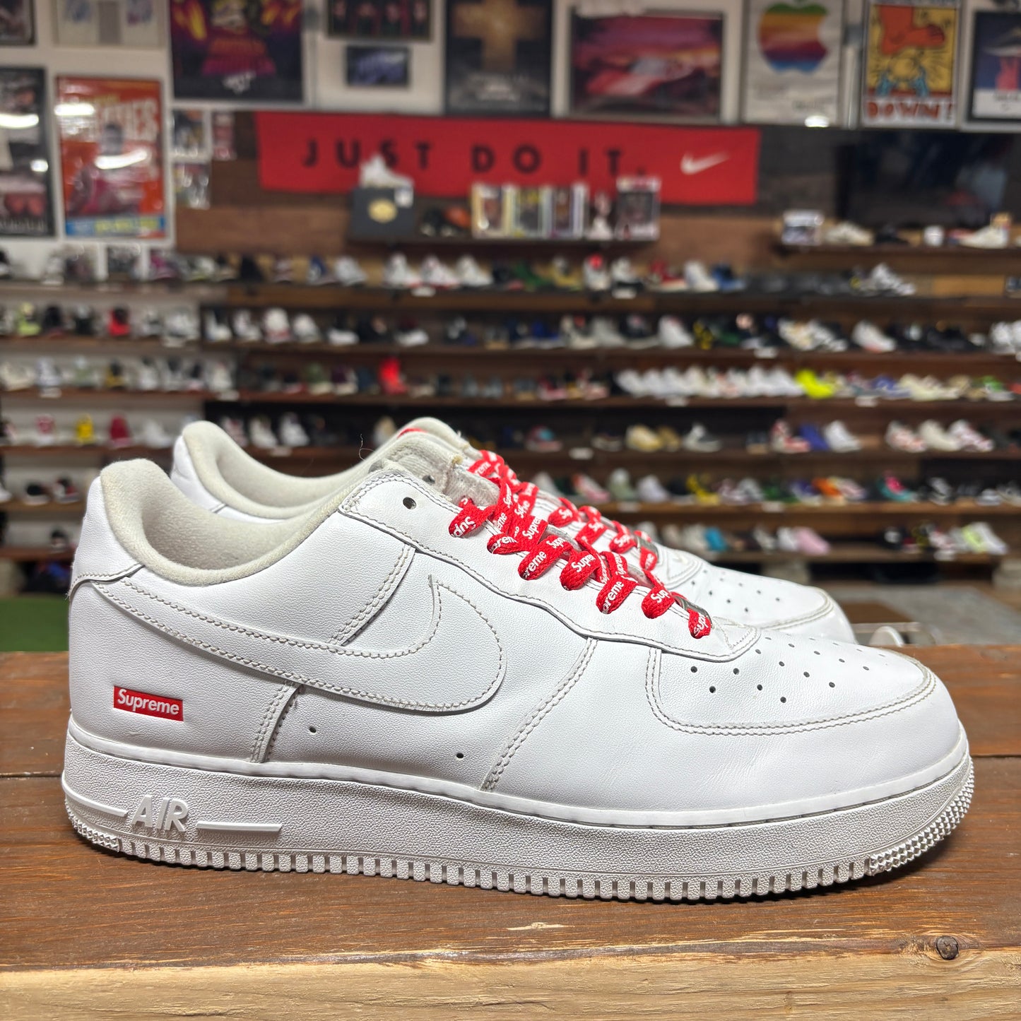 Nike AF1 Low 'Supreme Triple White' Size 11.5