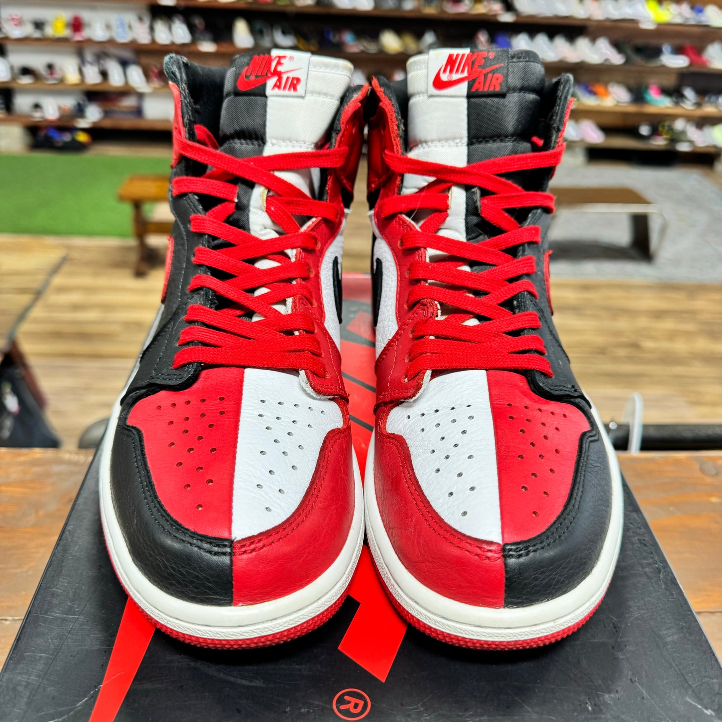 Jordan 1 'Homage to Home' Size 10