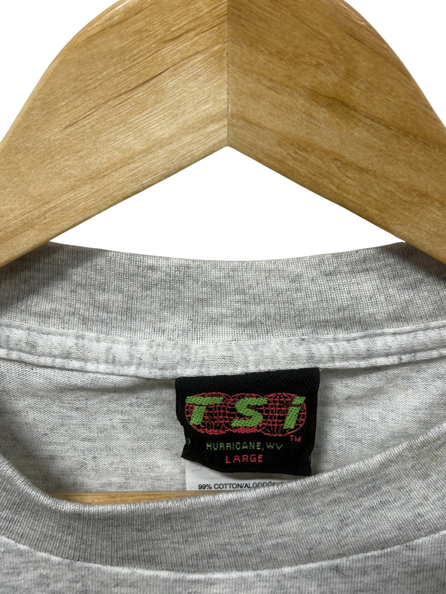 Vintage 90's Wilderness Trail Fishing Graphic Tee Size Large