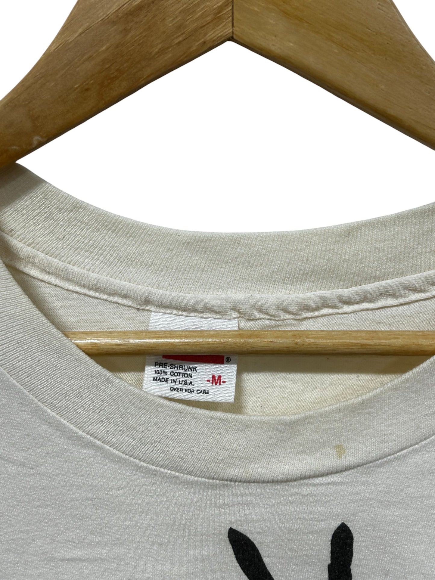 Vintage 90's Kevin Red Star Native American Art Graphic Tee Size Medium