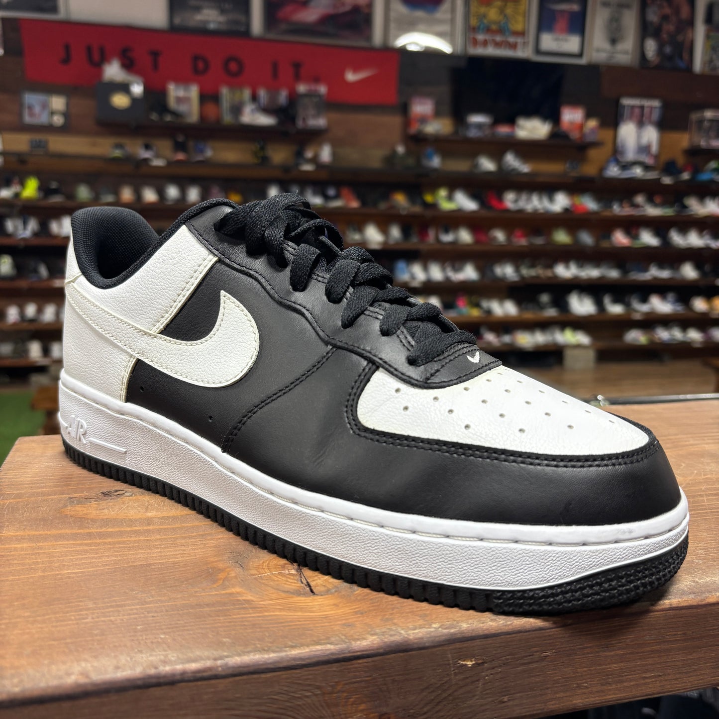 Nike Air Force 1 Low 'Black White' Size 10