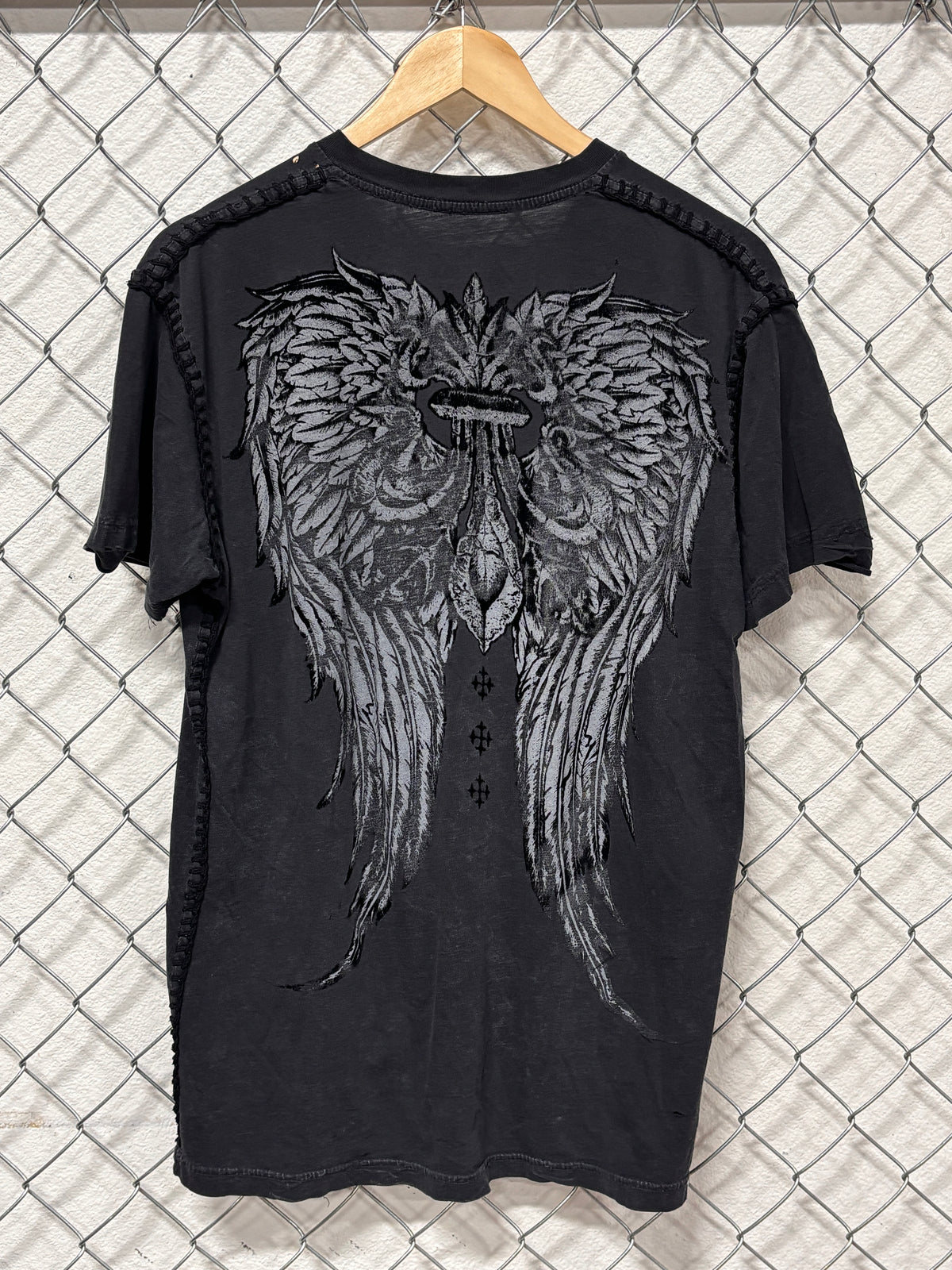 Y2K Affliction Style V Neck Graphic Tee Size Large